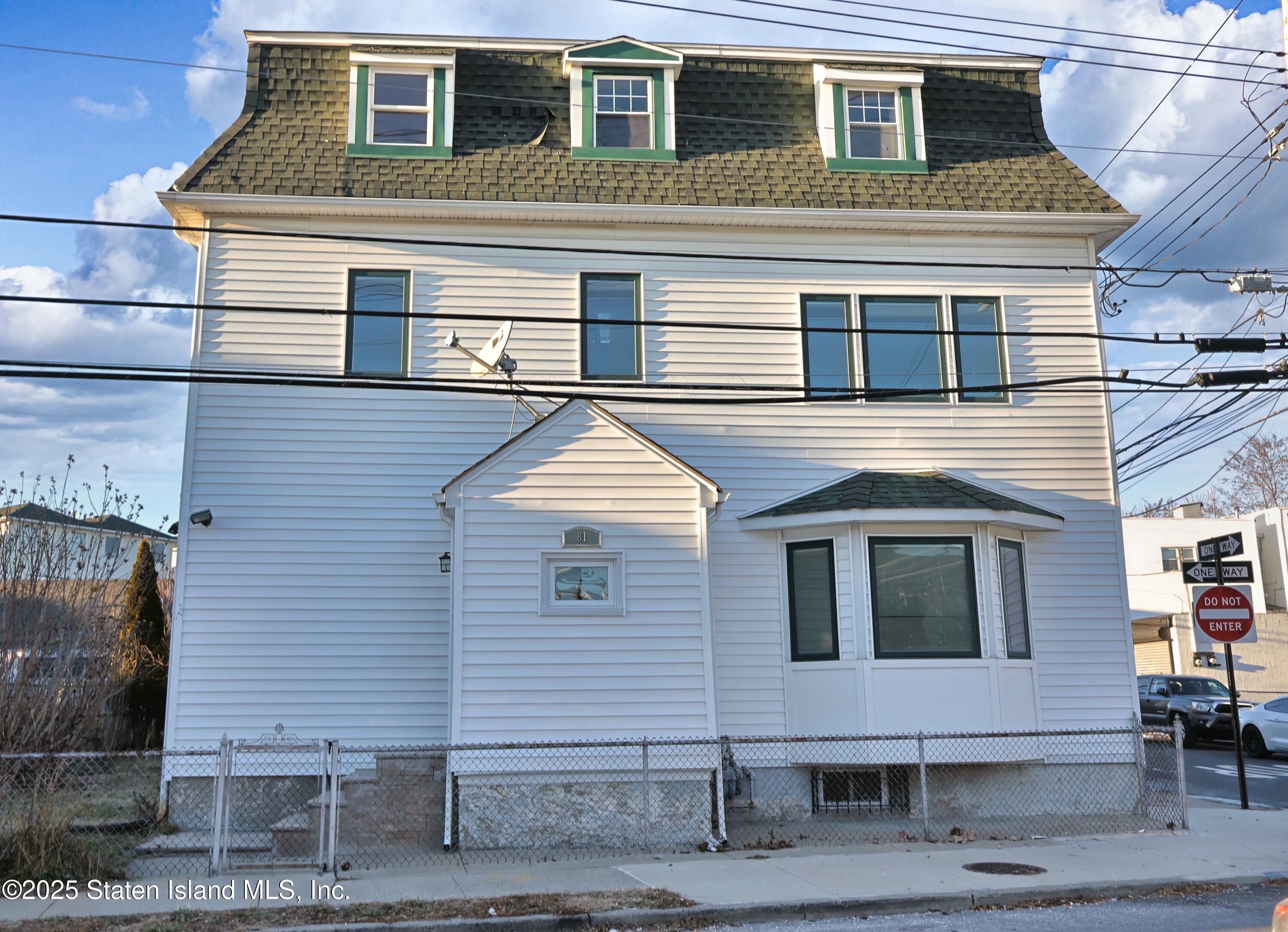 81 Robin Road, Staten Island, NY, 10305 image 44