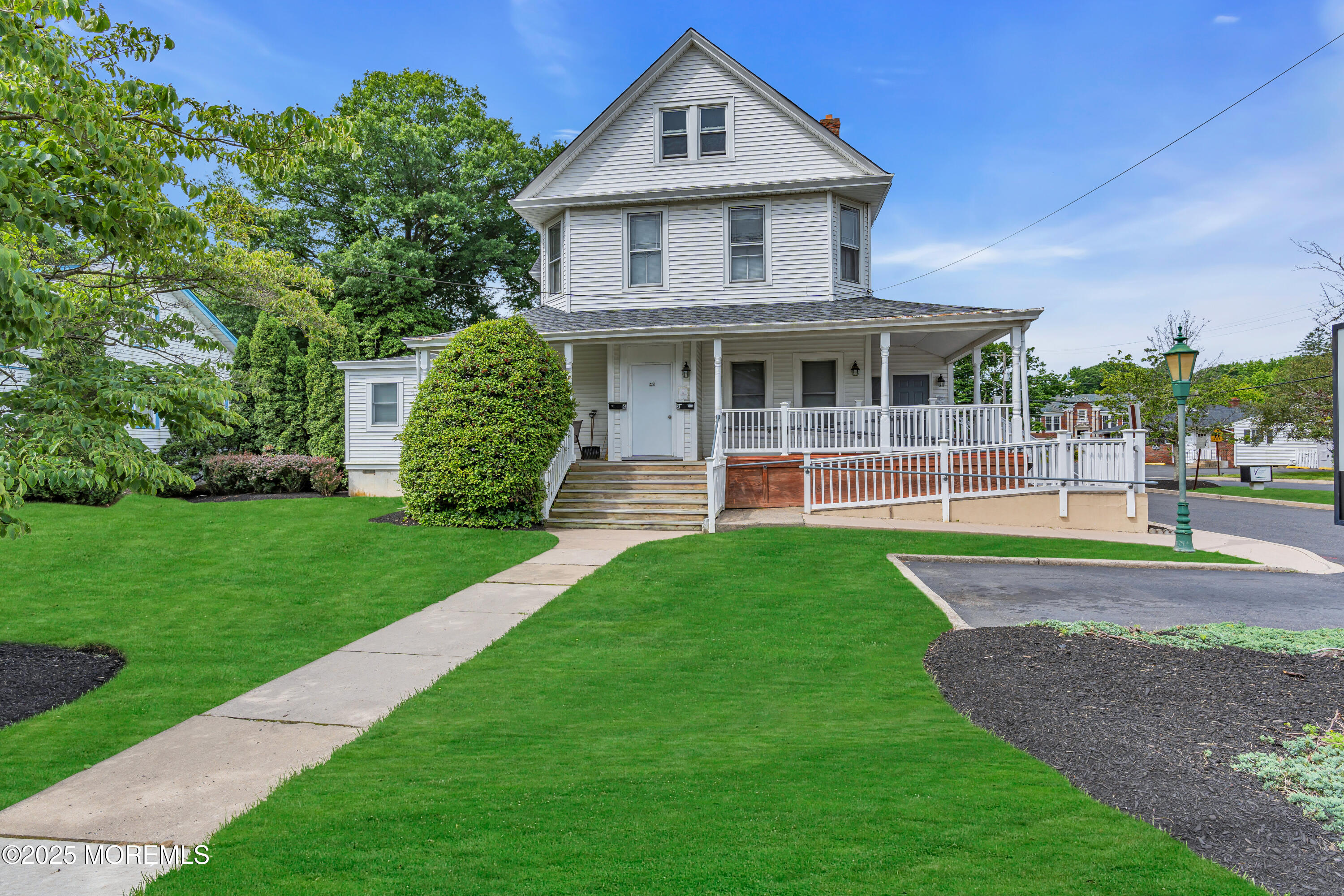 43 Main Street, Farmingdale, NJ, 07727 image 25