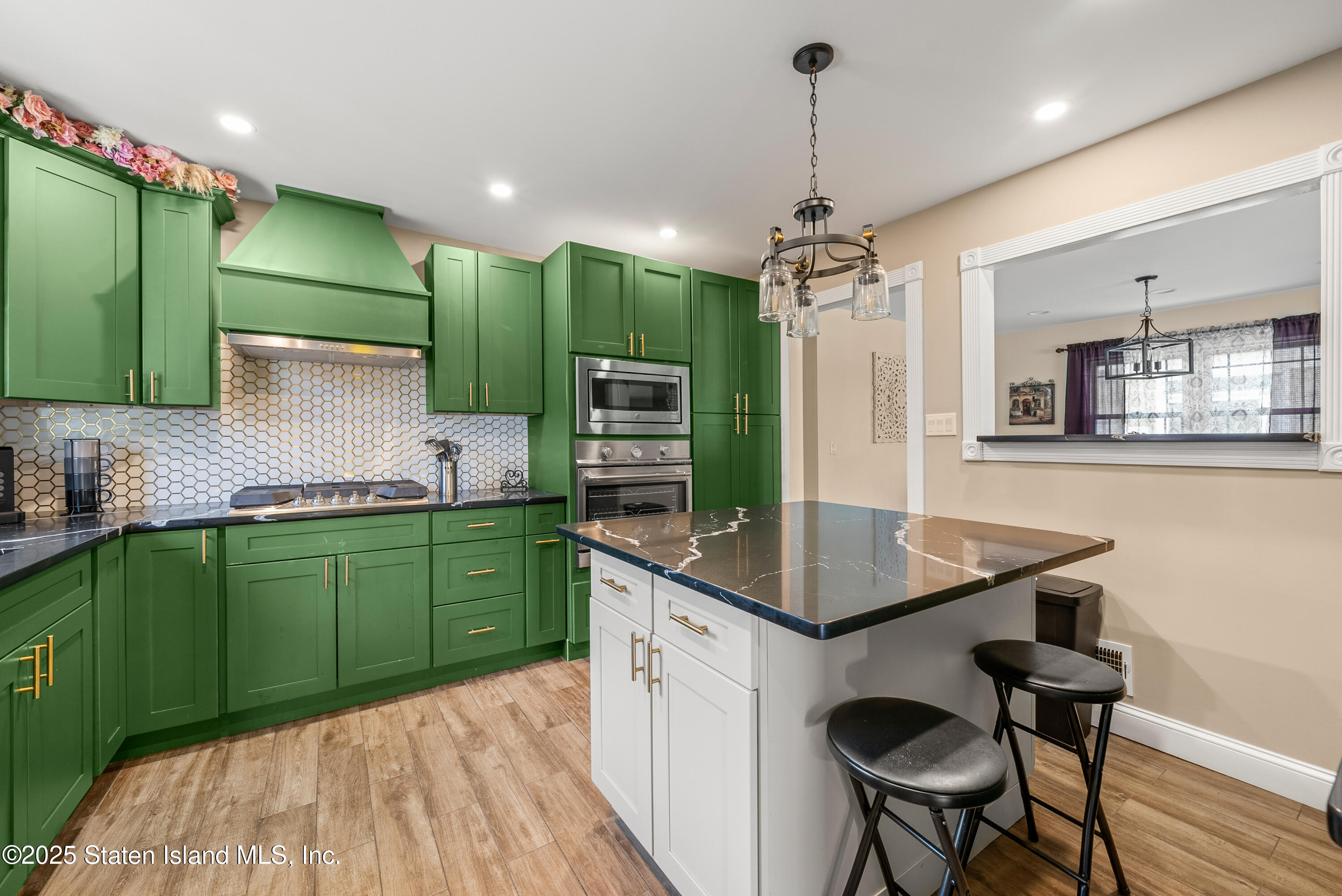 16 Poland Place, Staten Island, NY, 10314 image 12