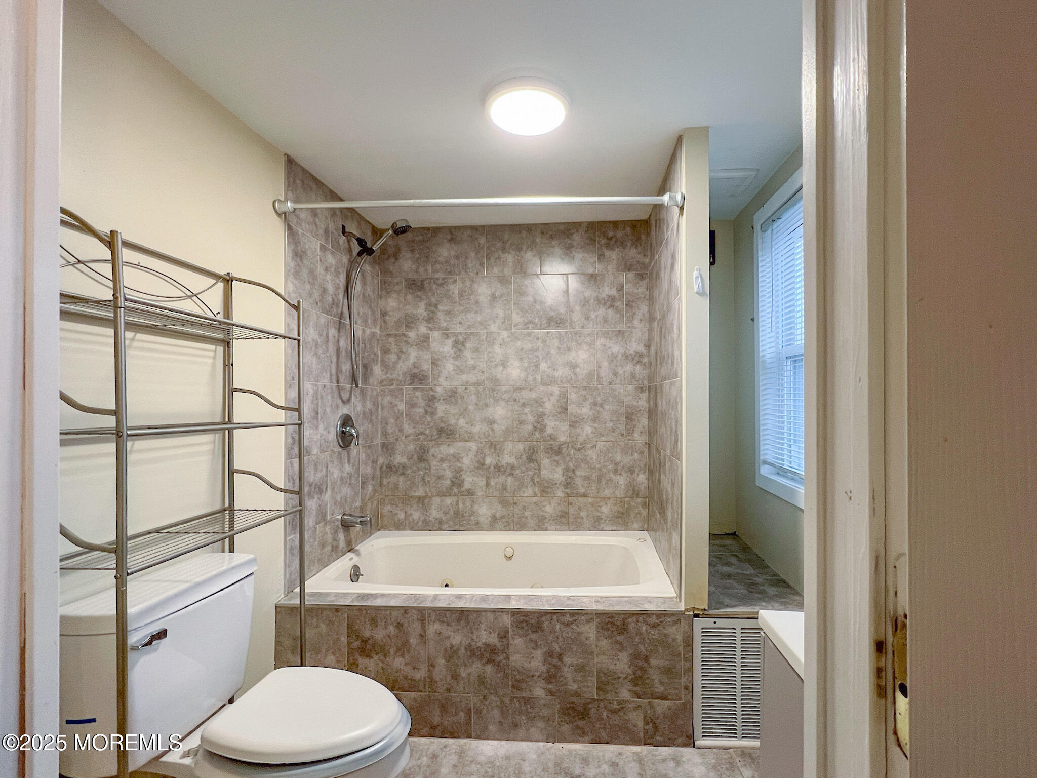 64 Center Avenue, Keansburg, NJ, 07734 image 10