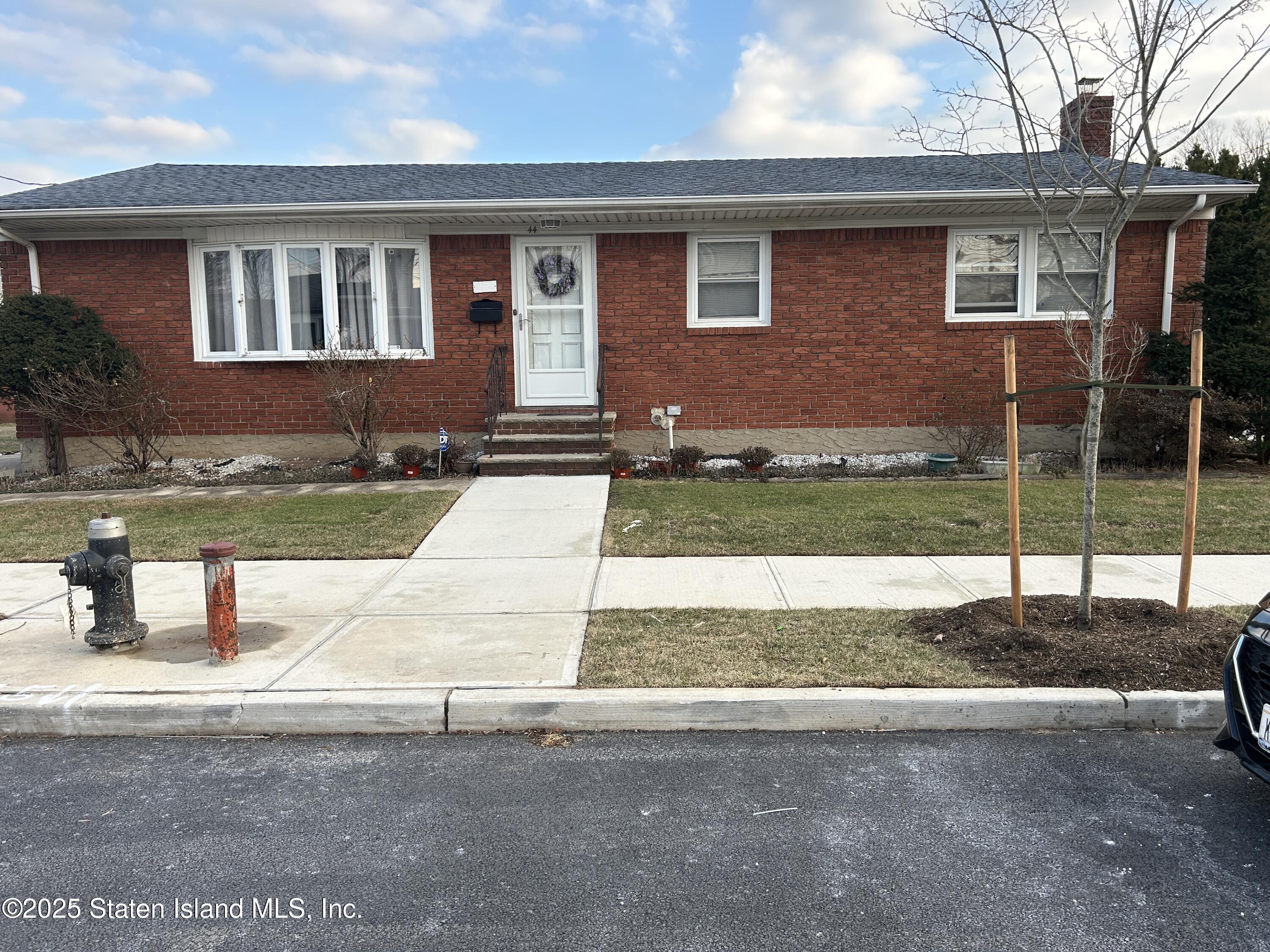 44 Finley Avenue, Staten Island, NY, 10306