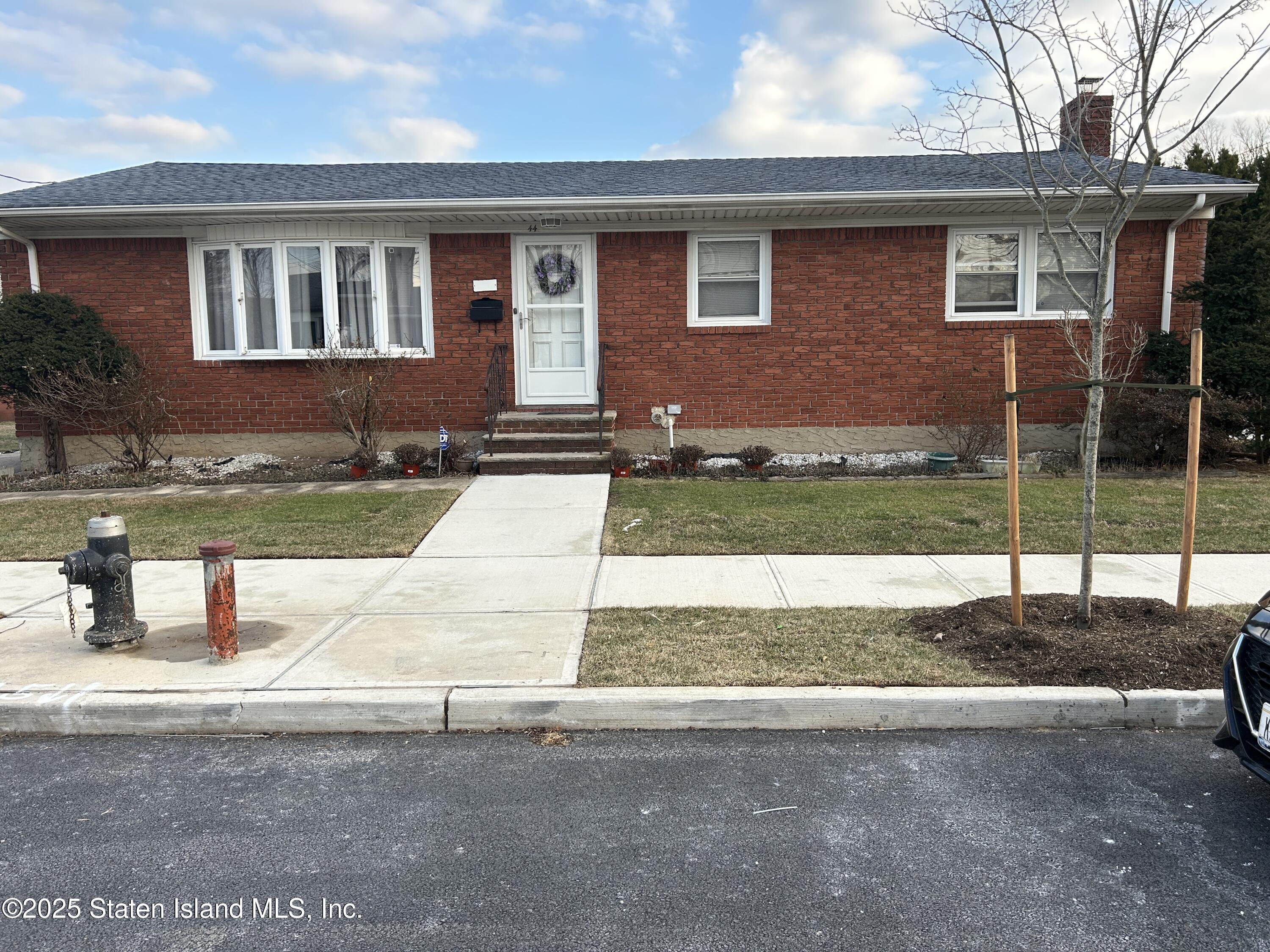 44 Finley Avenue, Staten Island, NY, 10306
