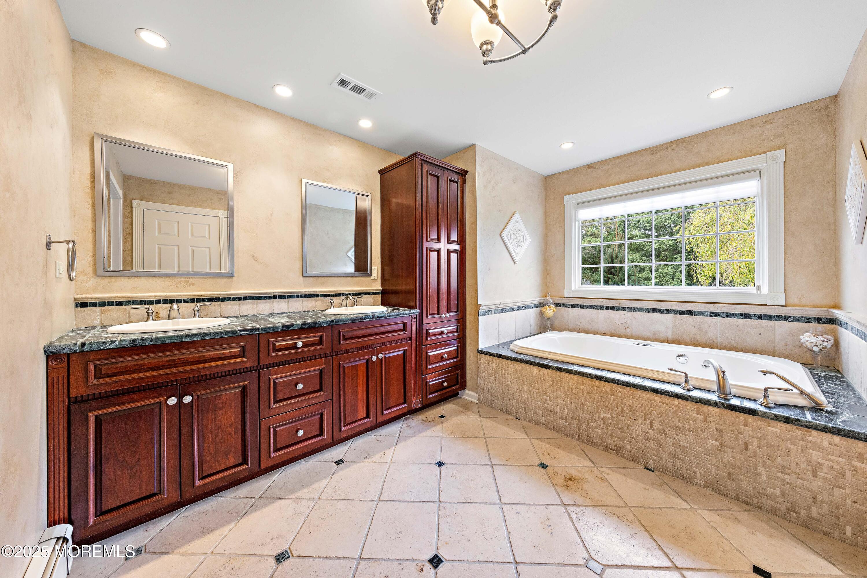 10 Boxwood Drive, Colts Neck, NJ, 07722 image 28