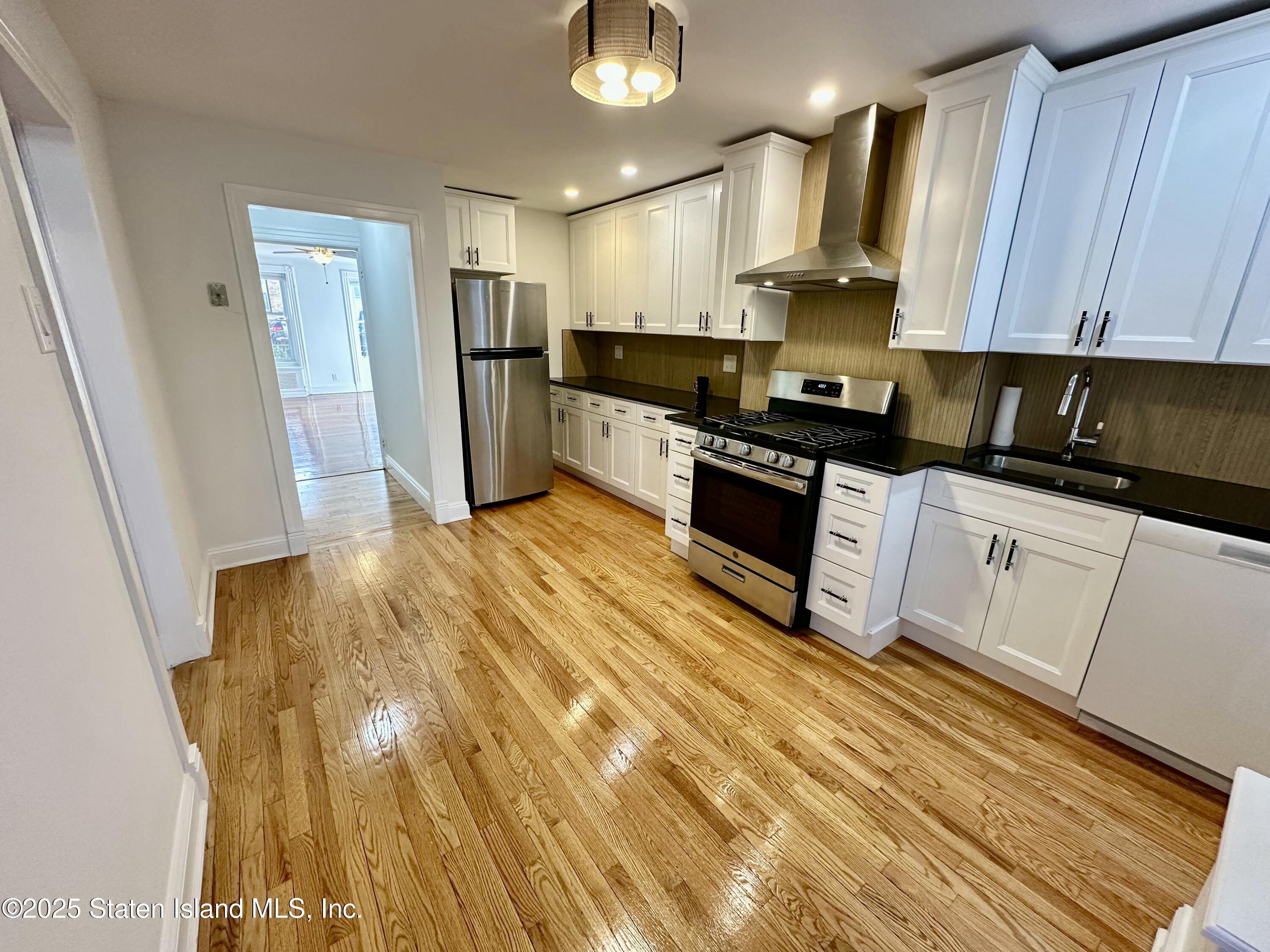 13 Windsor Place, Brooklyn, NY, 11215 image 10