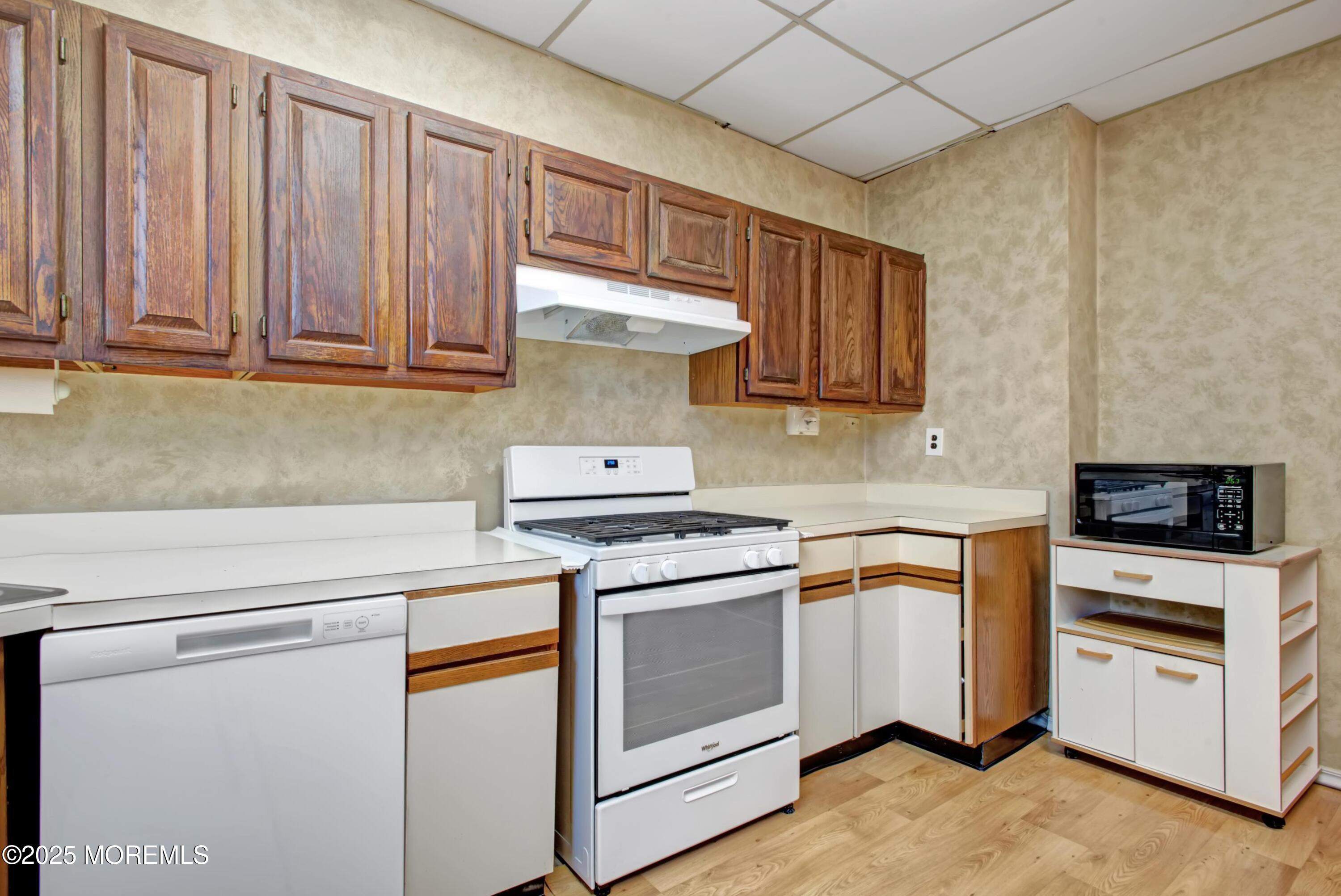 217 Wyckoff Road, Eatontown, NJ, 07724 image 16
