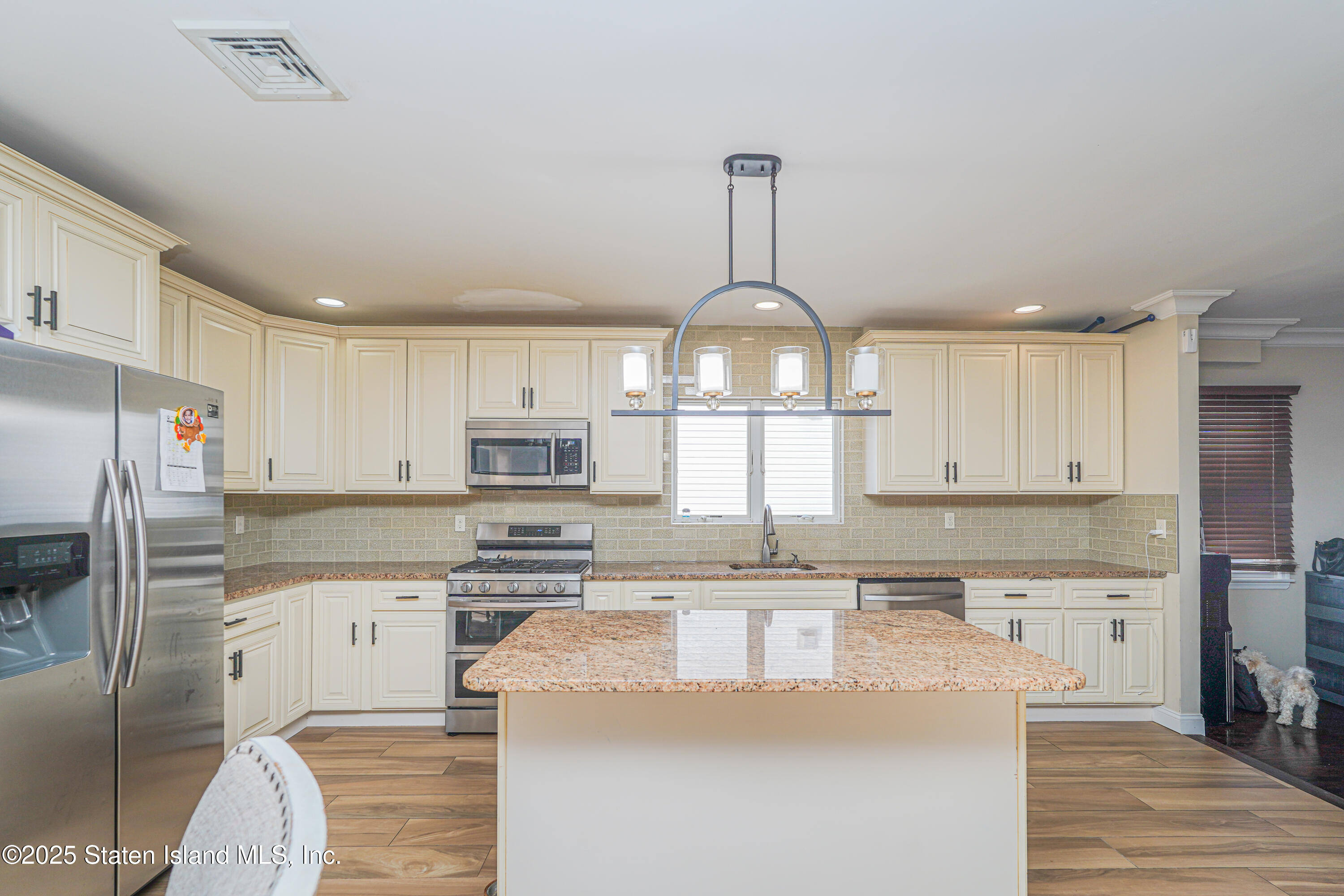 6 Hale Street, Staten Island, NY, 10307 image 17