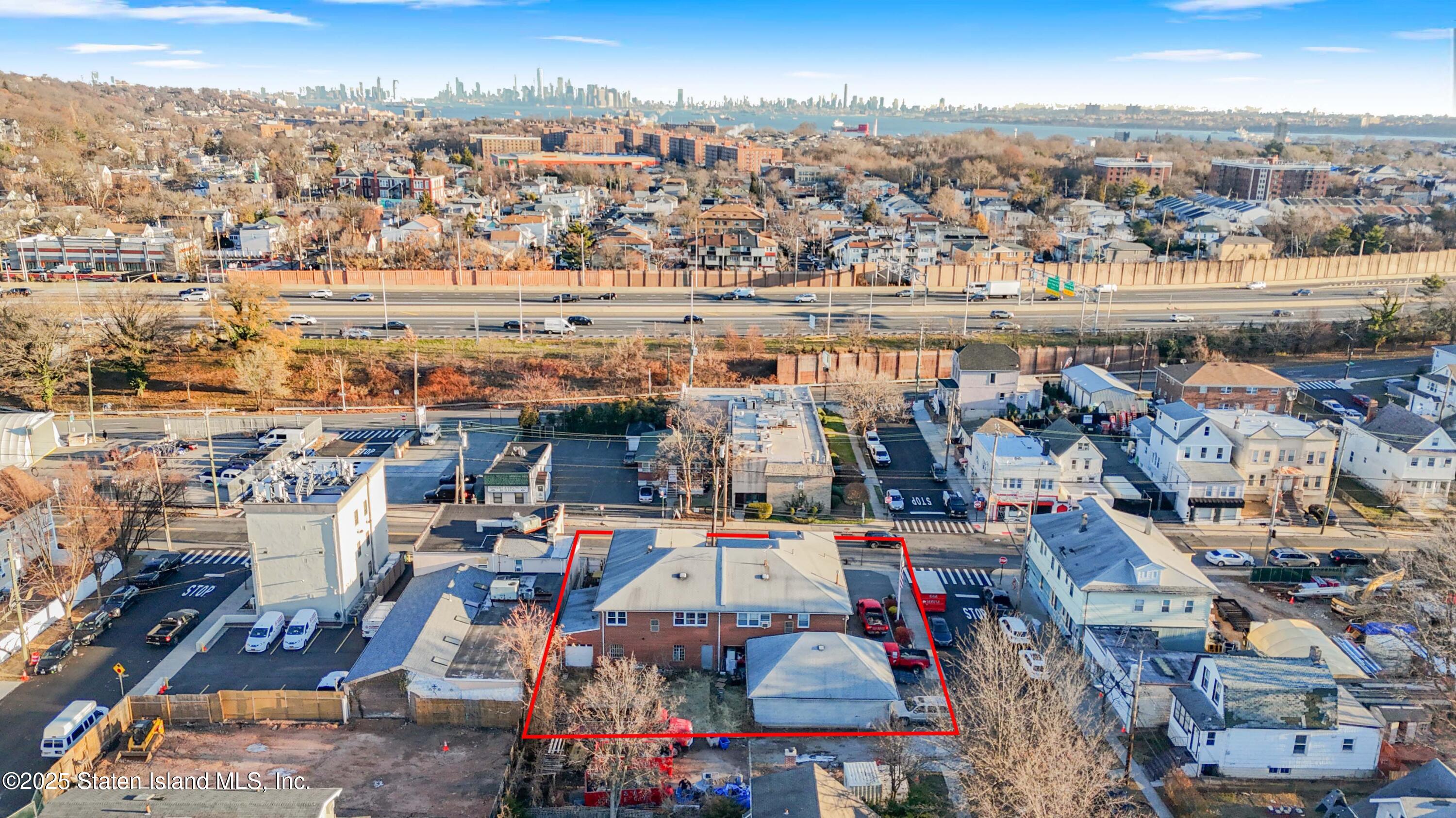 1874 Clove Road Image 3