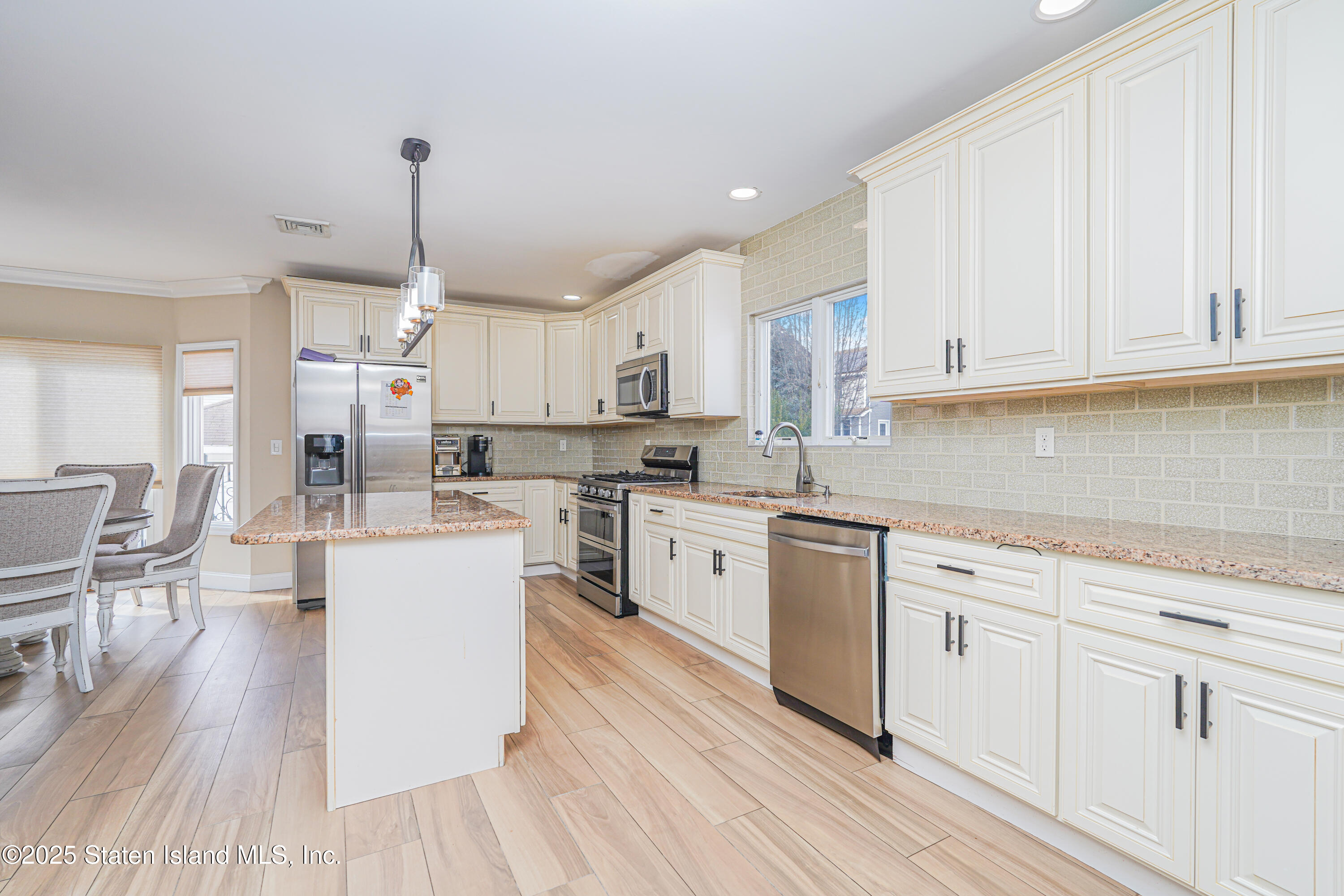 6 Hale Street, Staten Island, NY, 10307 image 18