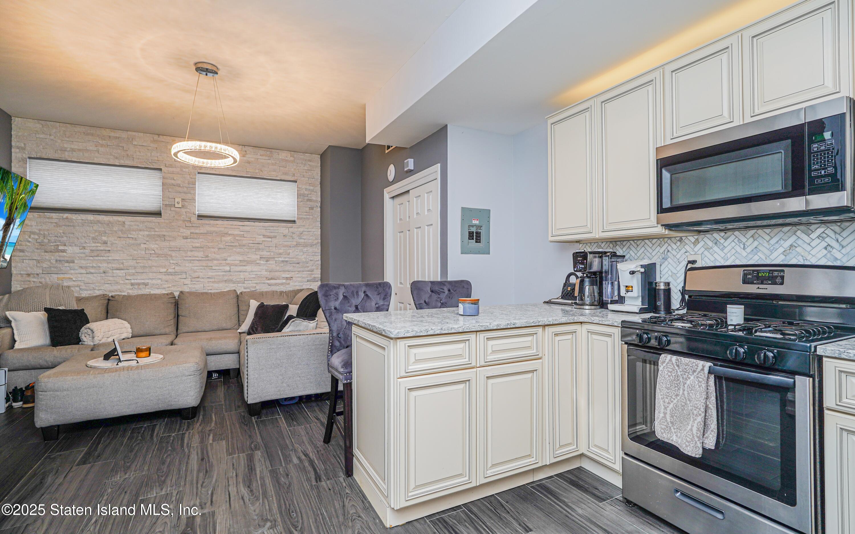 6 Hale Street, Staten Island, NY, 10307 image 37