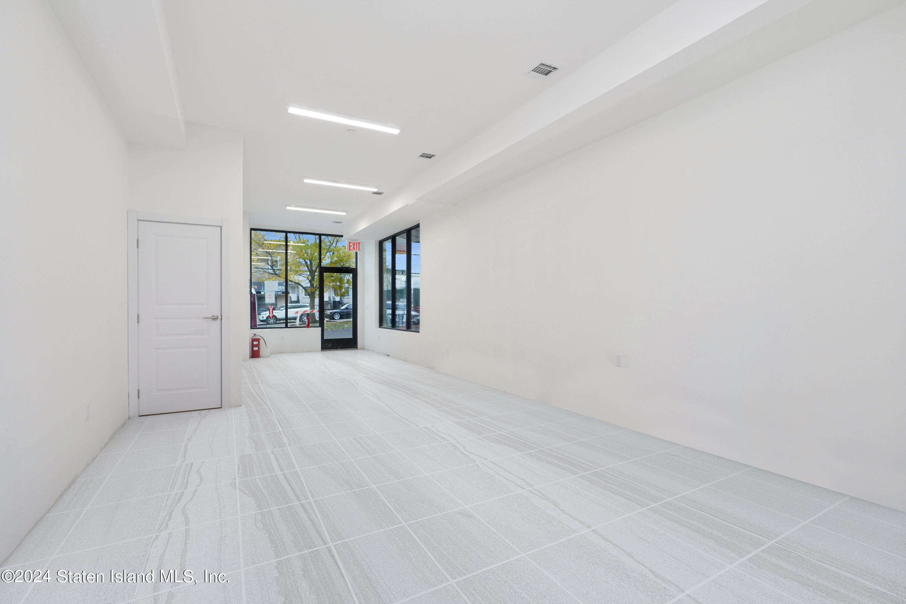105 Fingerboard Road, Staten Island, NY, 10305 image 10