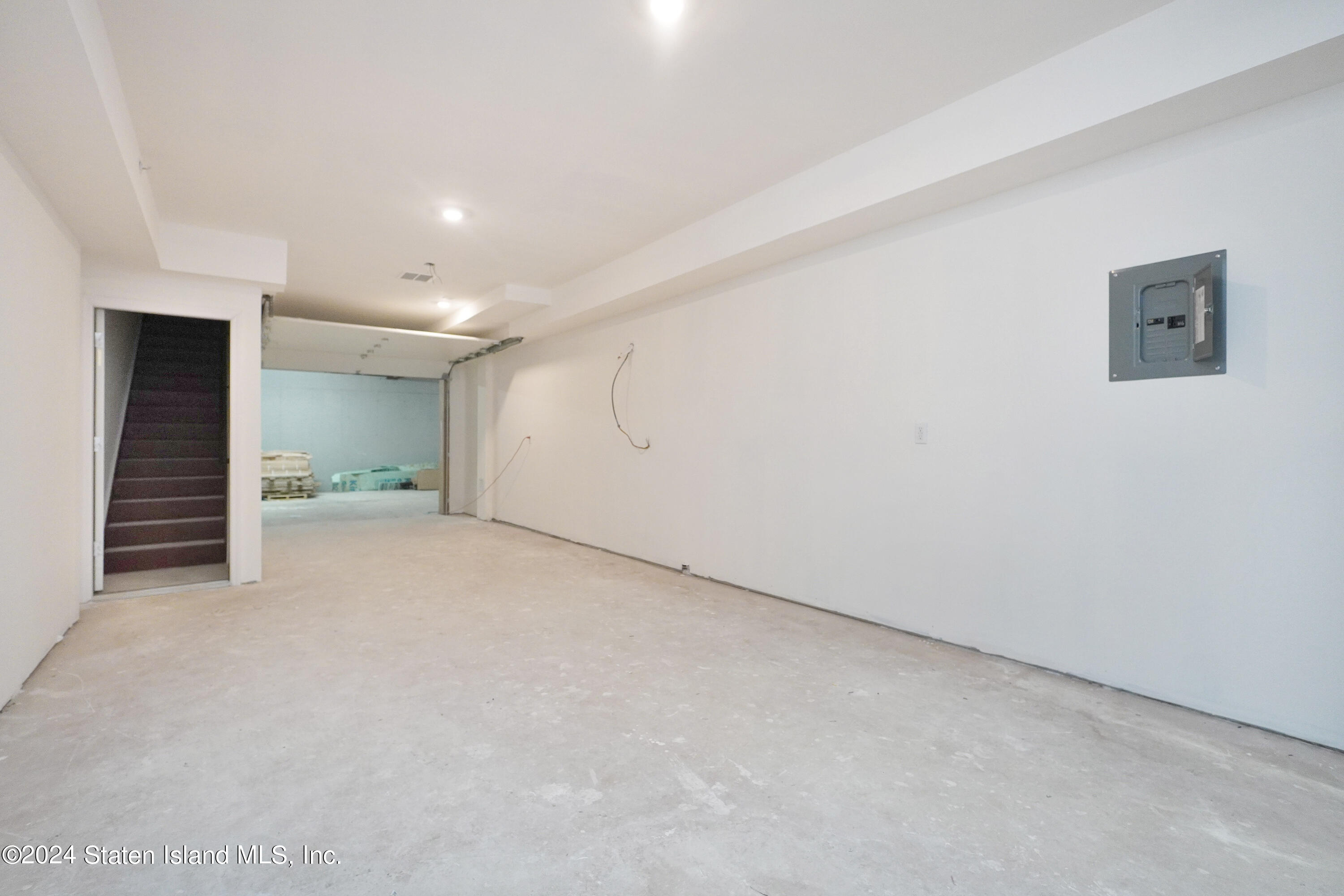 105 Fingerboard Road, Staten Island, NY, 10305 image 15