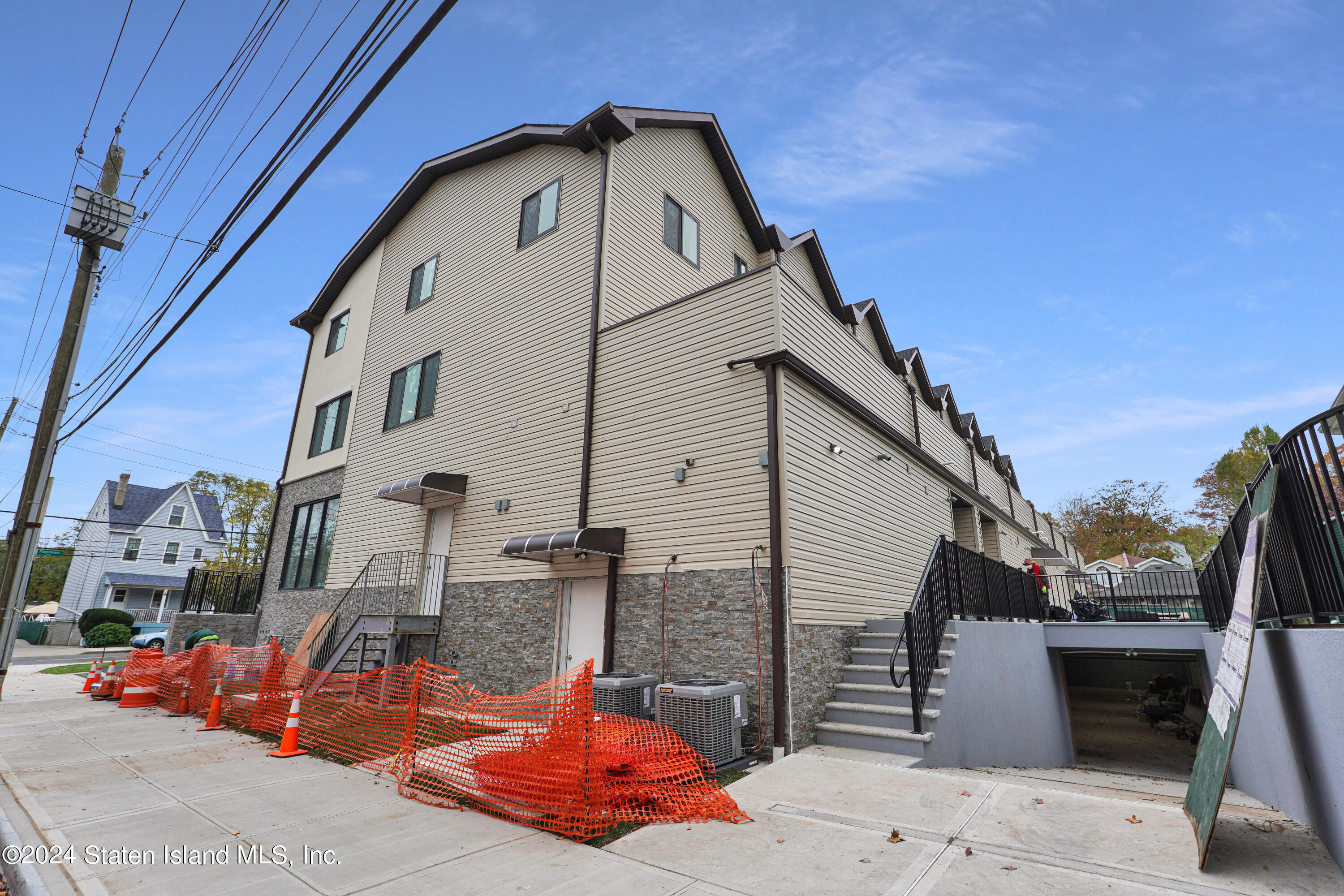 105 Fingerboard Road, Staten Island, NY, 10305 image 16