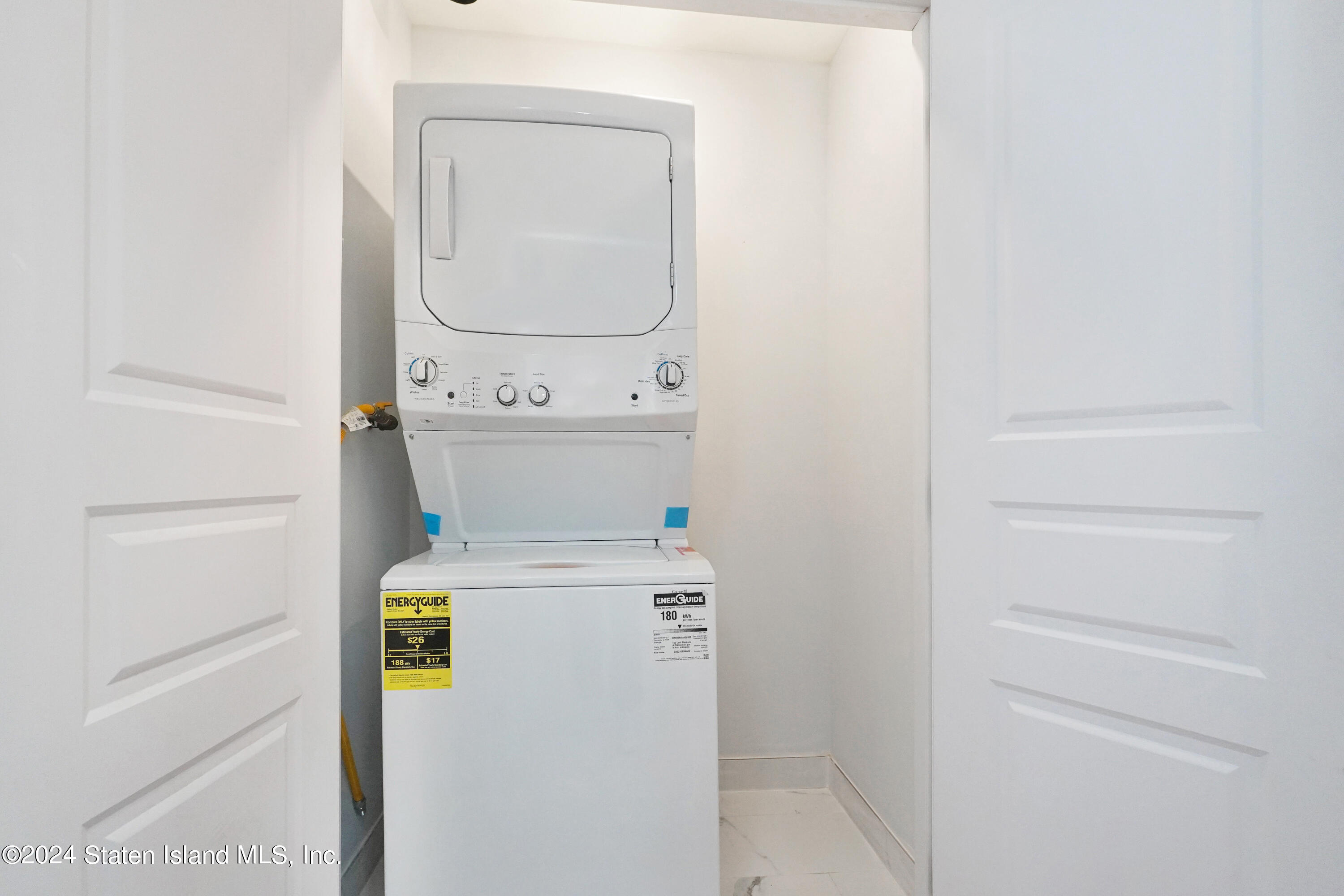 105 Fingerboard Road, Staten Island, NY, 10305 image 21