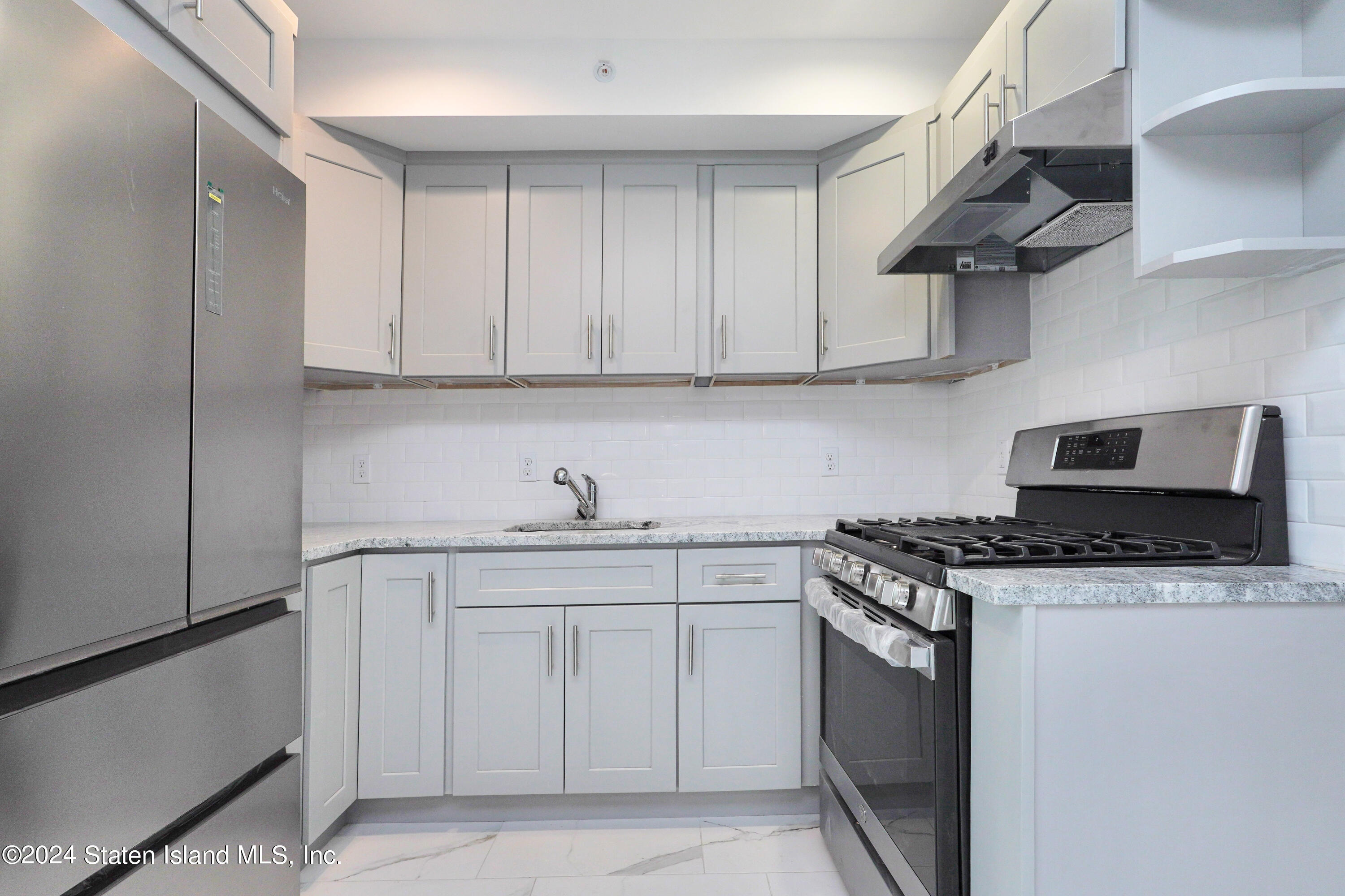 105 Fingerboard Road, Staten Island, NY, 10305 image 23