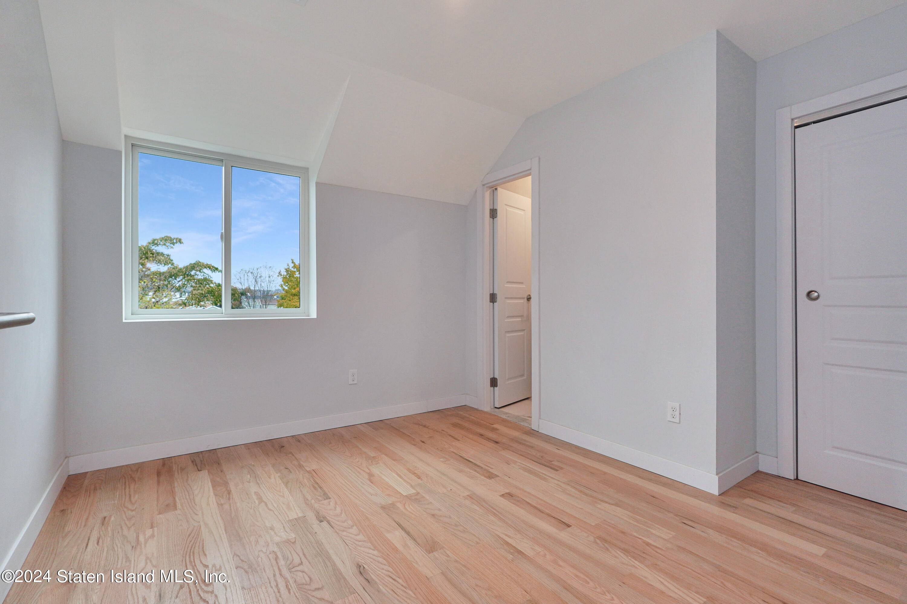 105 Fingerboard Road, Staten Island, NY, 10305 image 28