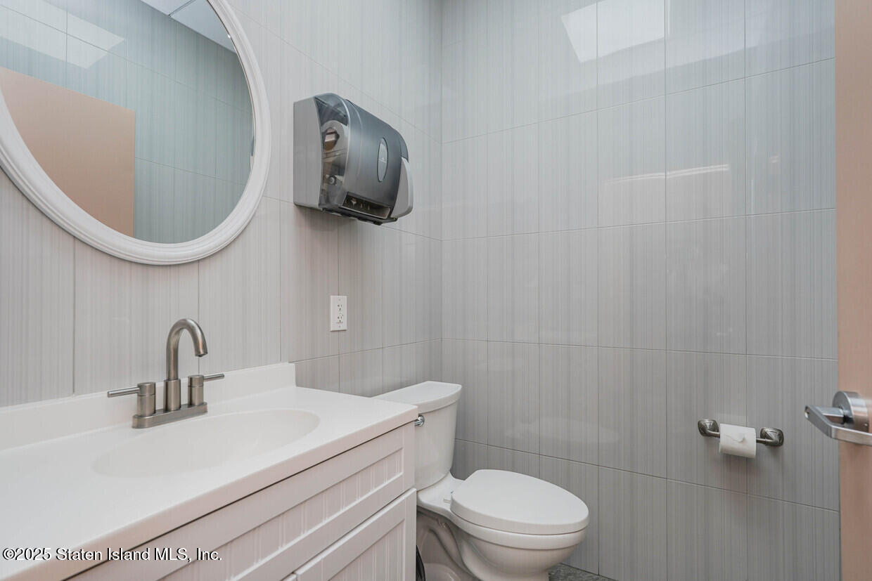 2351 Hylan Boulevard, Staten Island, NY, 10306 image 20