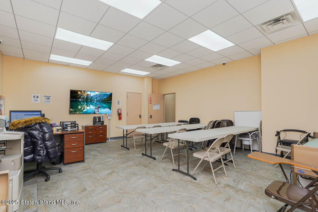 2351 Hylan Boulevard, Staten Island, NY, 10306 image 17
