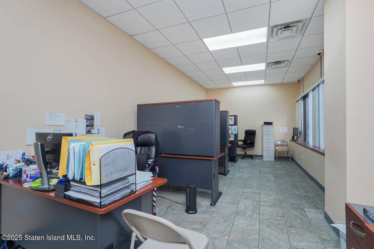 2351 Hylan Boulevard, Staten Island, NY, 10306 image 14