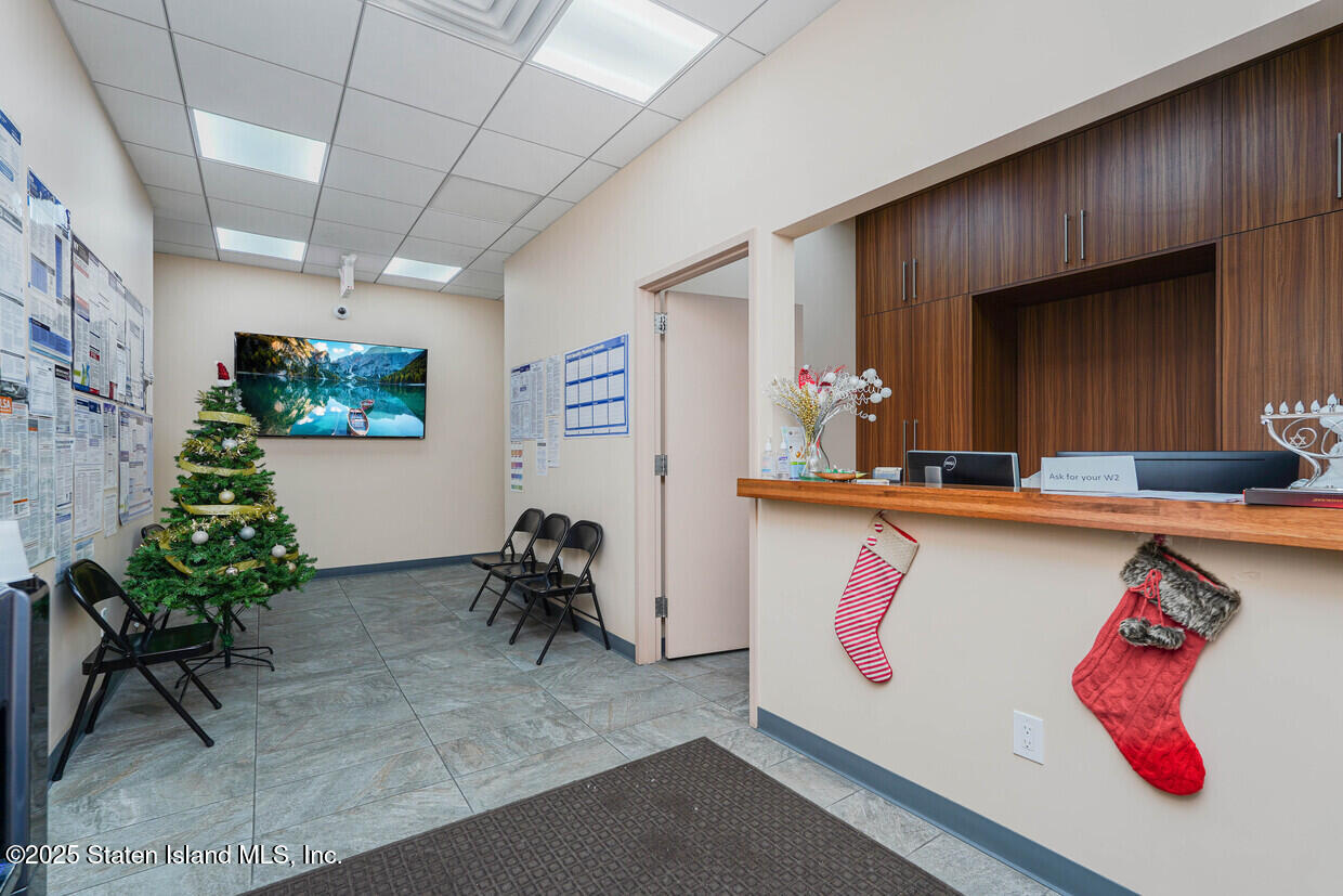 2351 Hylan Boulevard, Staten Island, NY, 10306 image 6