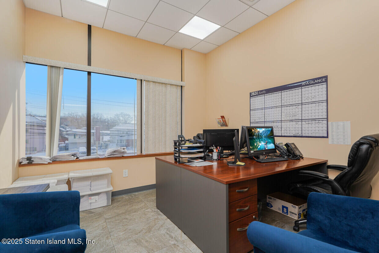 2351 Hylan Boulevard, Staten Island, NY, 10306 image 16