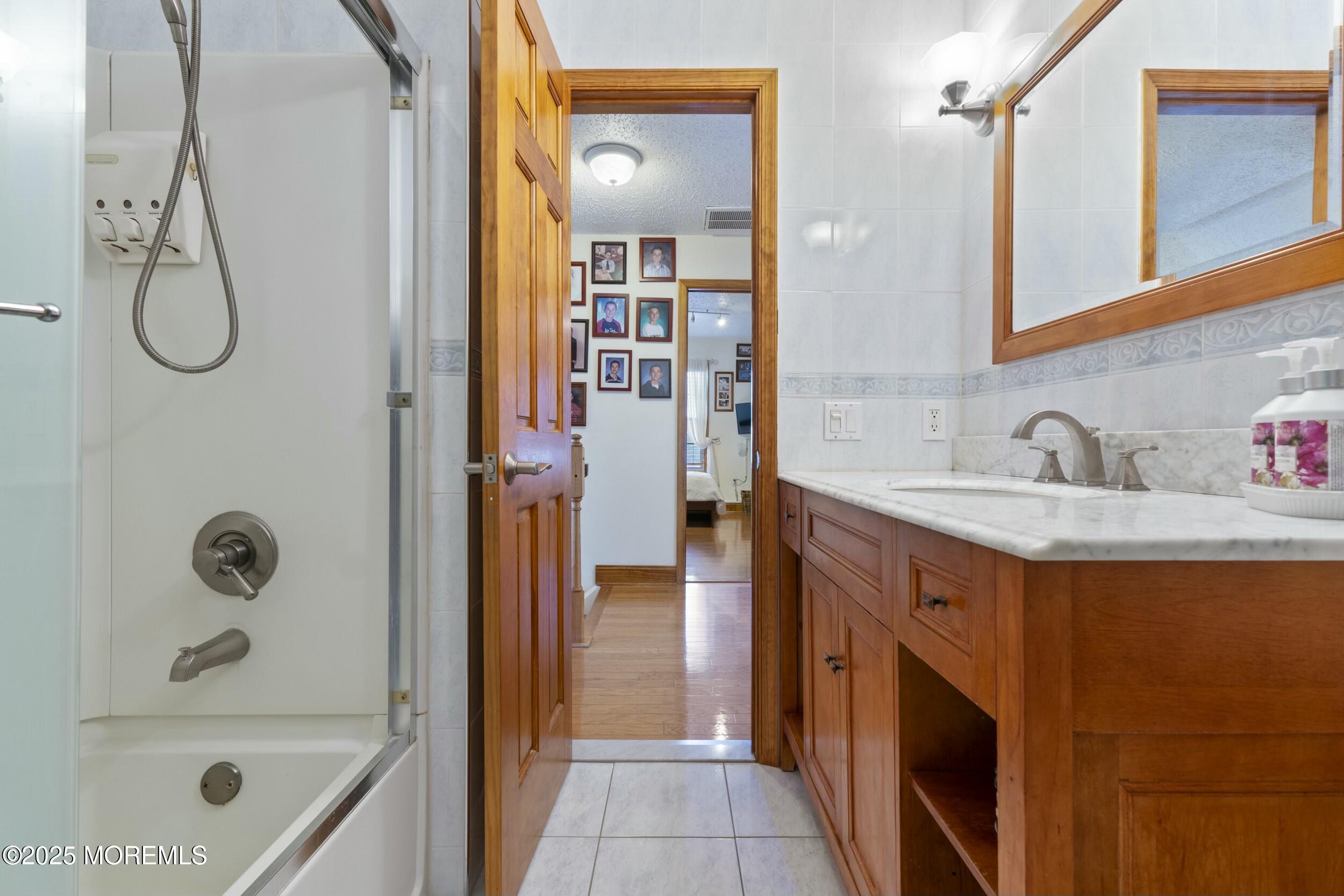 18 Tall Oaks Court, Old Bridge, NJ, 08857 image 23