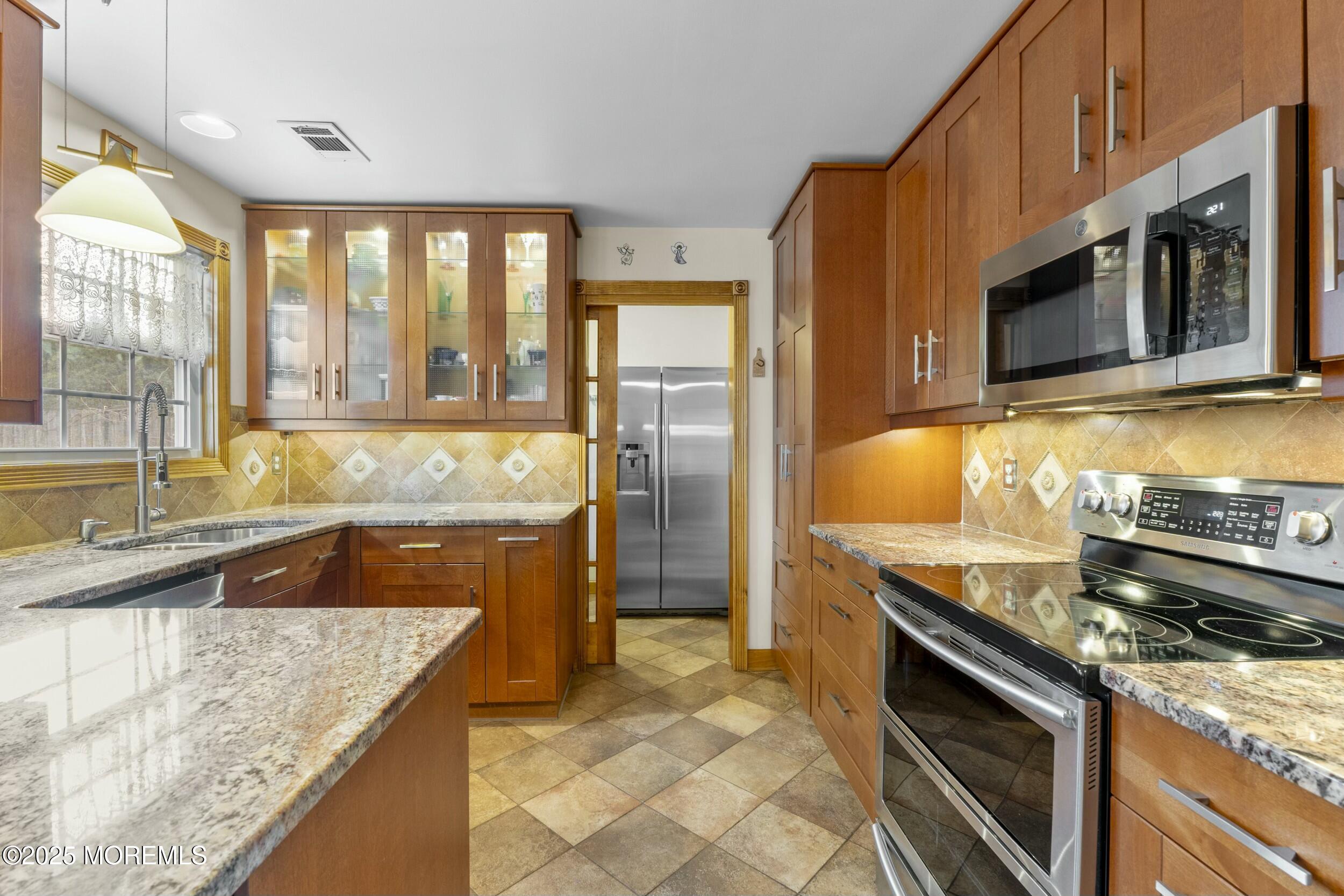 18 Tall Oaks Court, Old Bridge, NJ, 08857 image 17