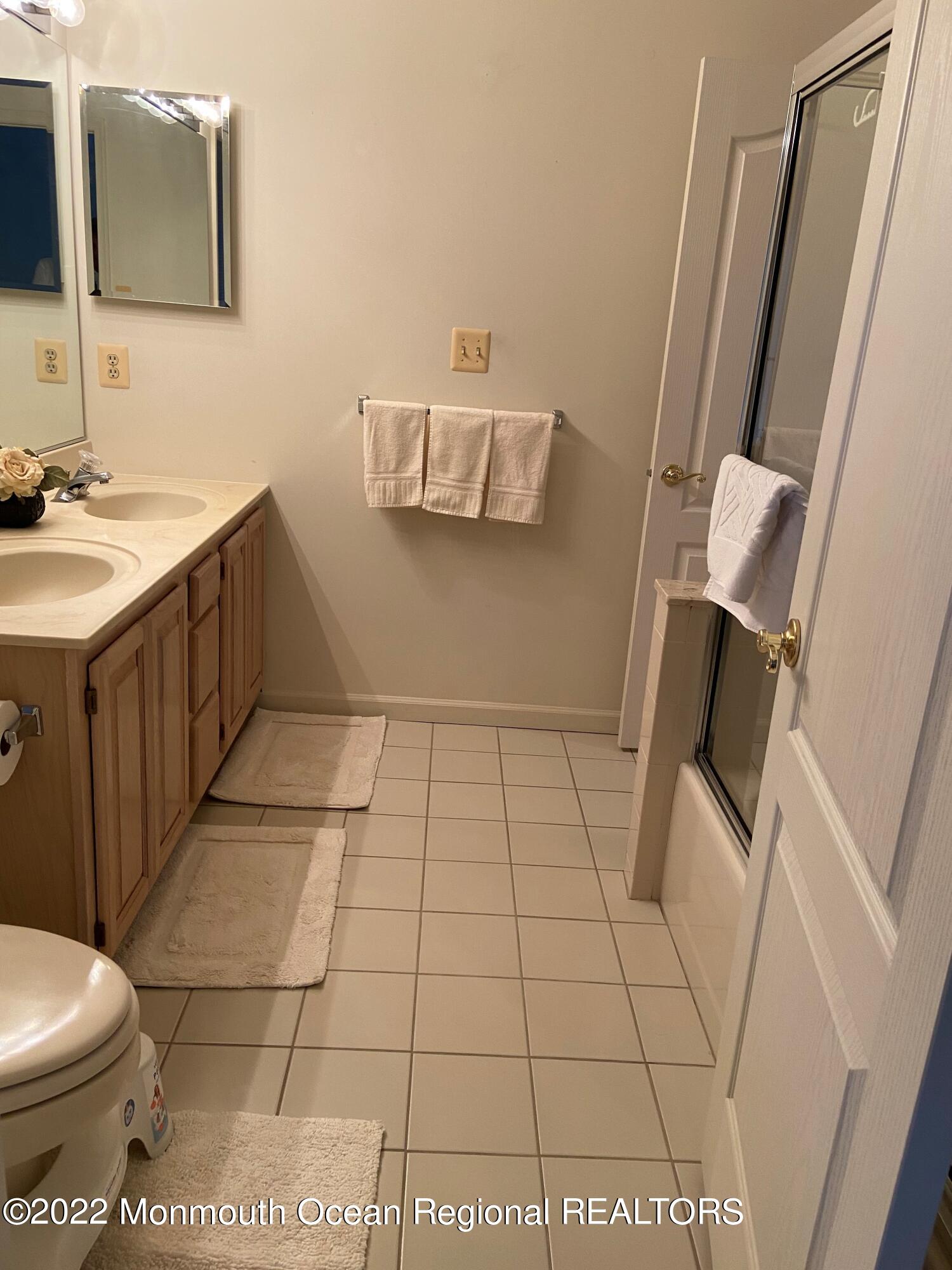 9 Inverness Court C0320, Holmdel, NJ, 07733 image 21