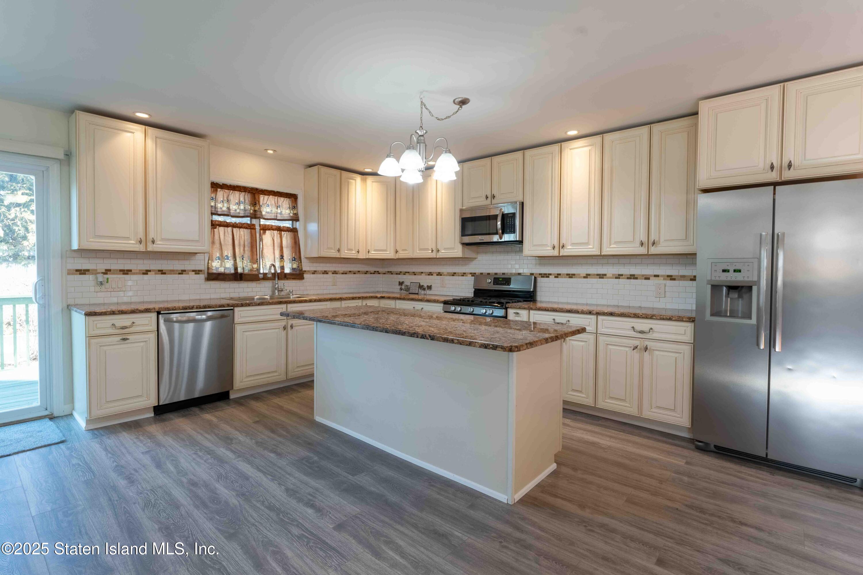 253 Weed Avenue, Staten Island, NY, 10306 image 15