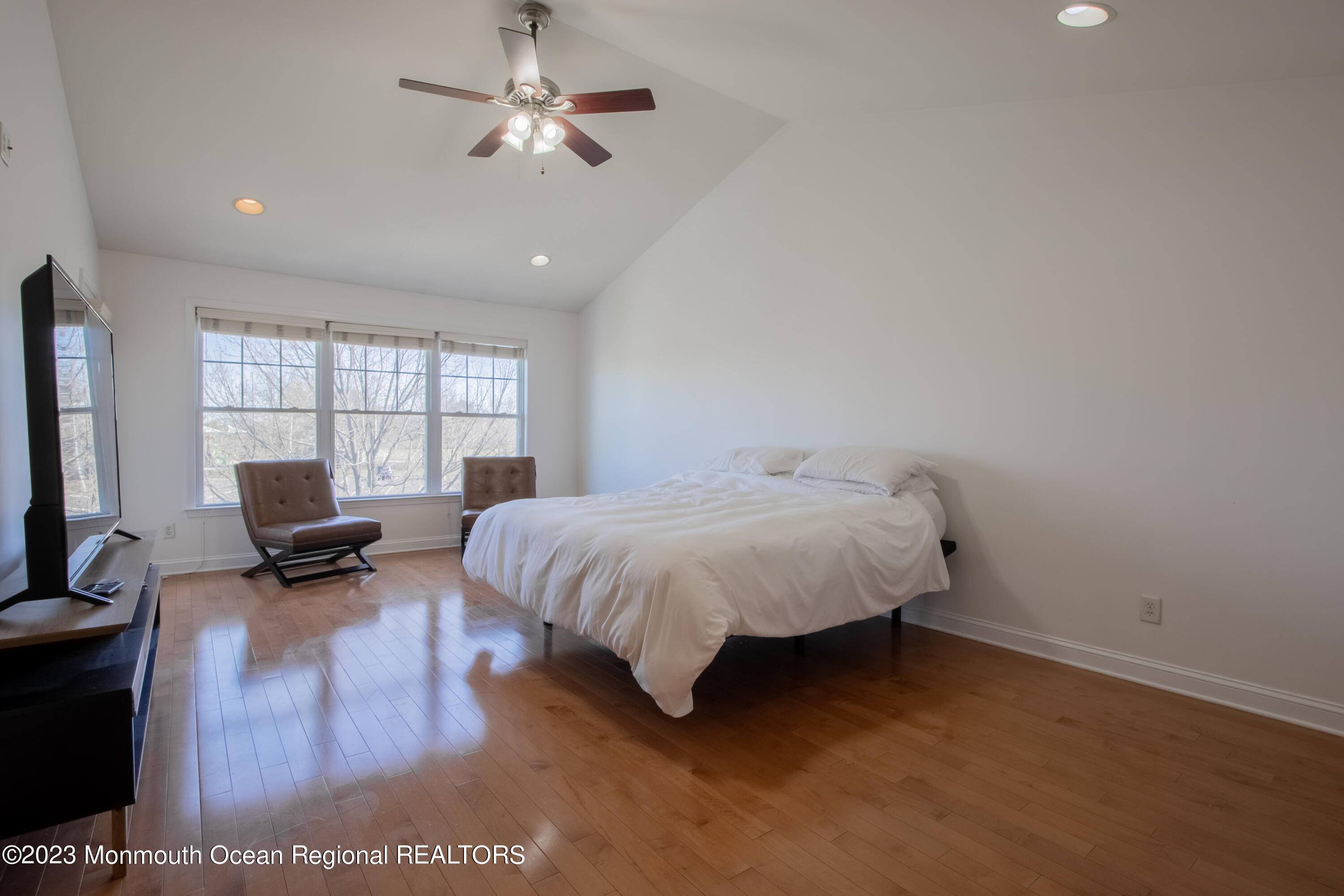 98 S Shore Drive, South Amboy, NJ, 08879 image 13