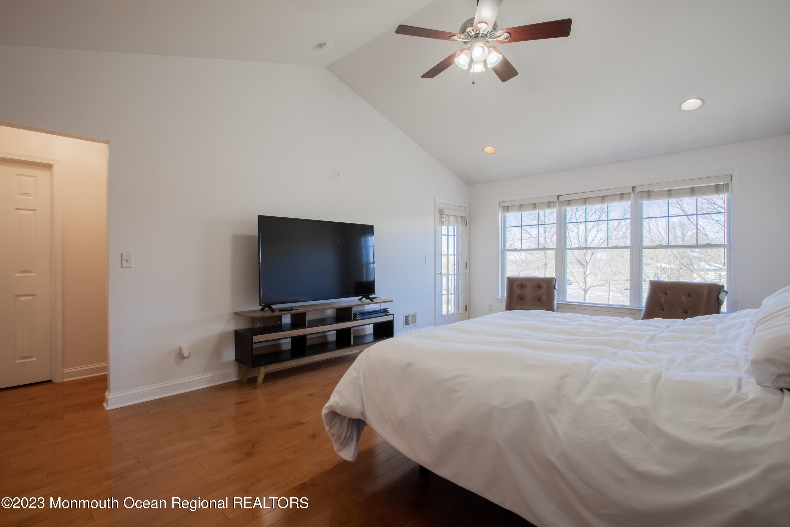 98 S Shore Drive, South Amboy, NJ, 08879 image 15
