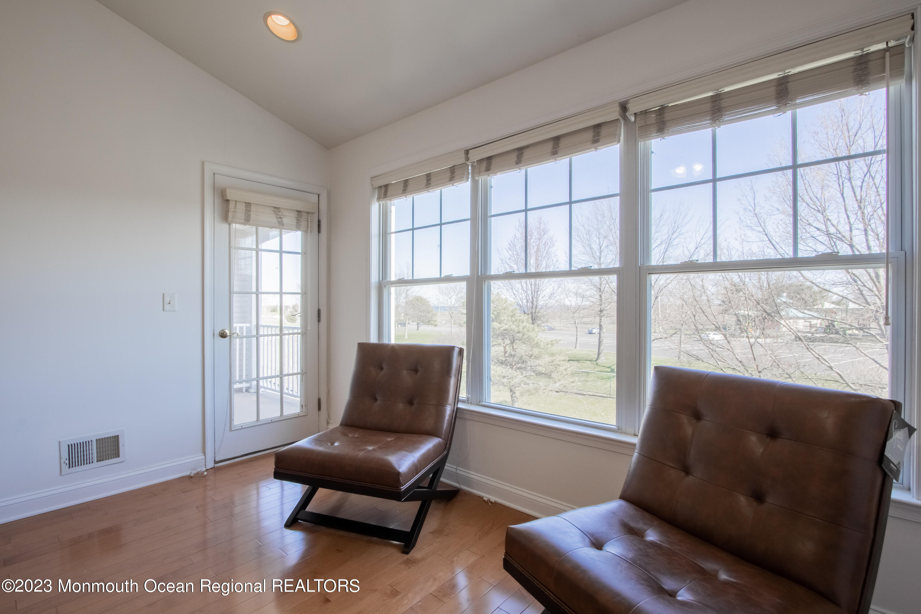 98 S Shore Drive, South Amboy, NJ, 08879 image 16