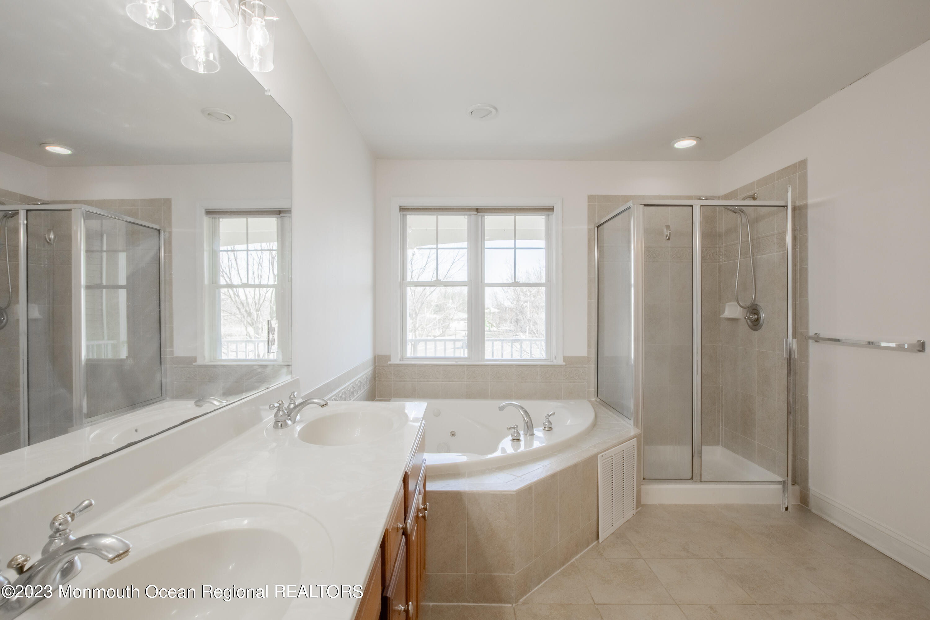 98 S Shore Drive, South Amboy, NJ, 08879 image 19