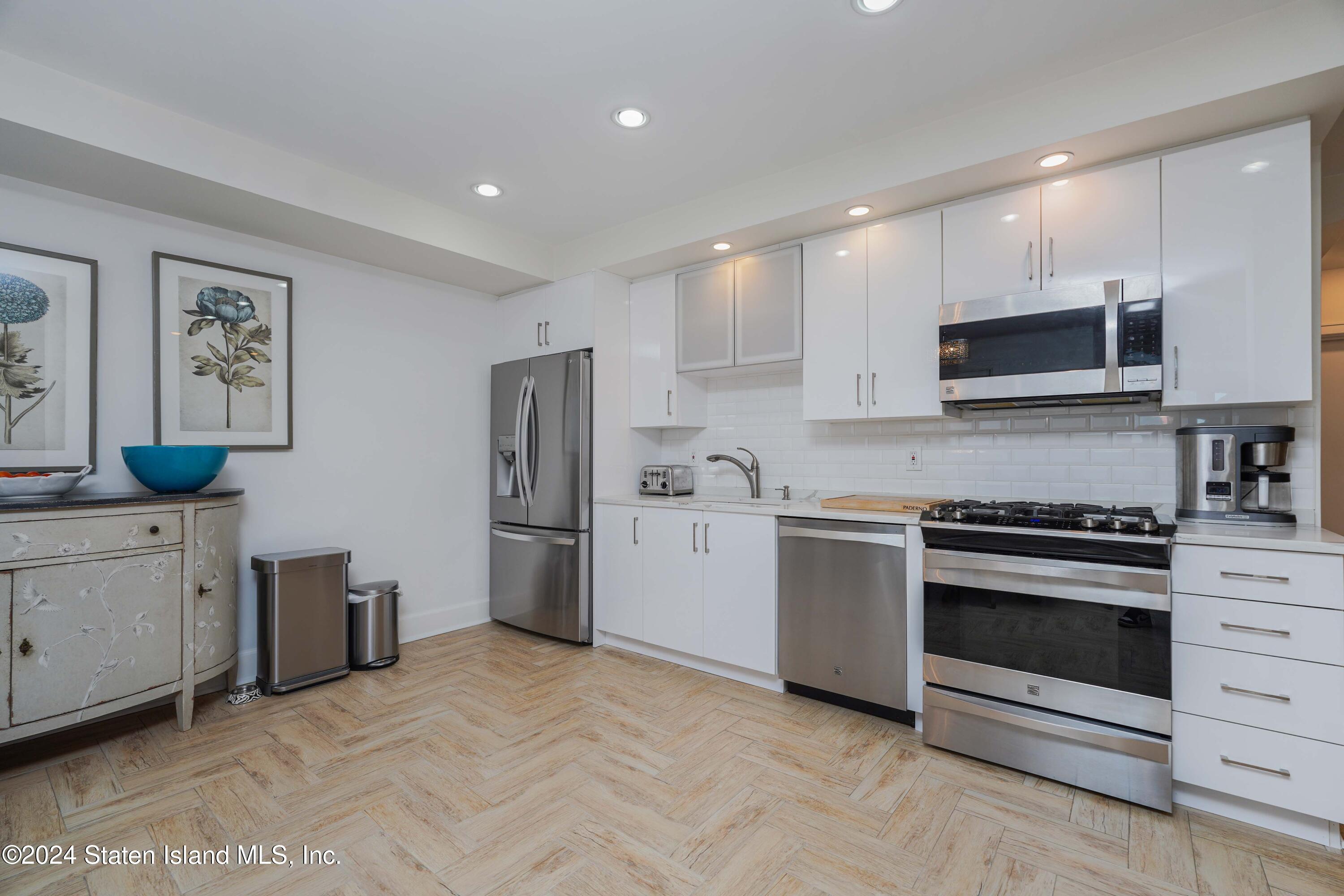 46 Harbour Court, Staten Island, NY, 10308 image 15