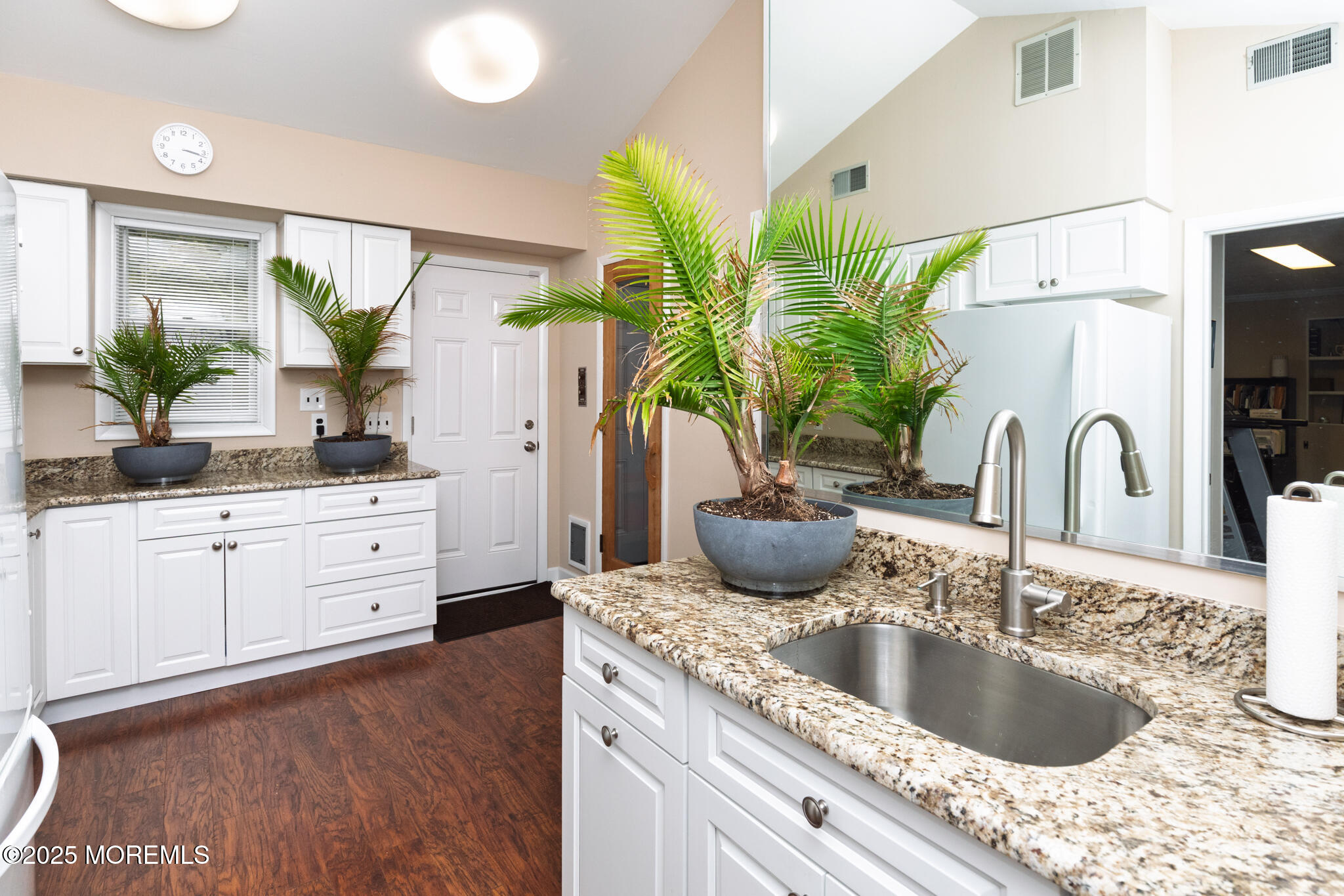 7 Colonial Court, Manalapan, NJ, 07726 image 16