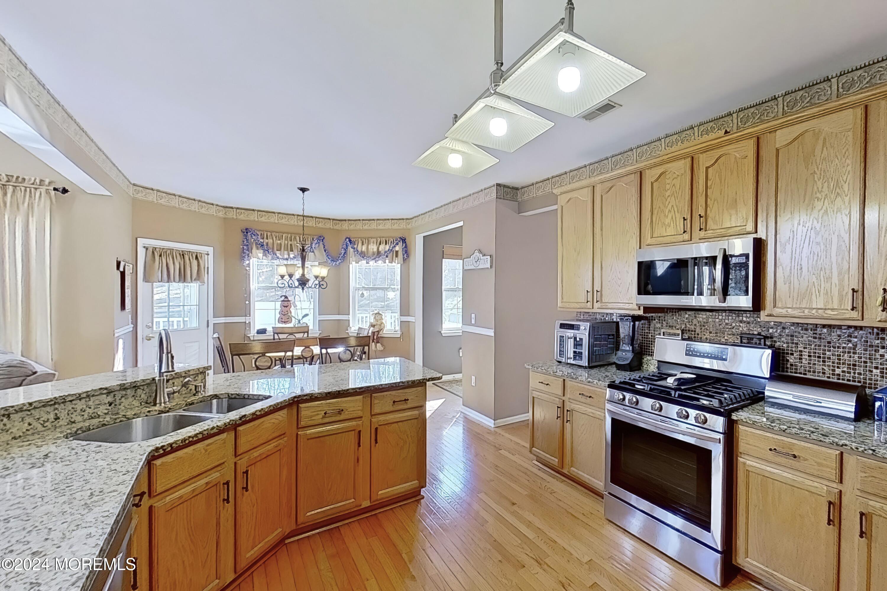 25 Greenwich Drive, Jackson, NJ, 08527 image 9