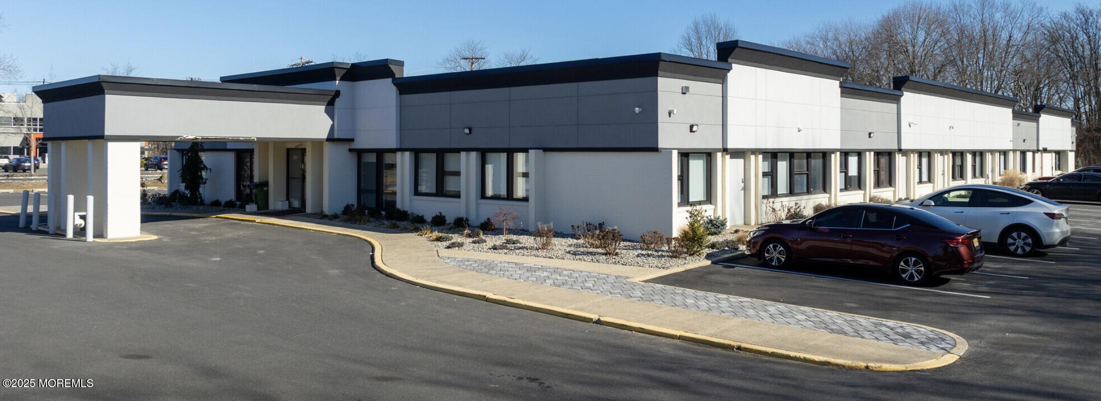 900 W Main Street 7 Image 2
