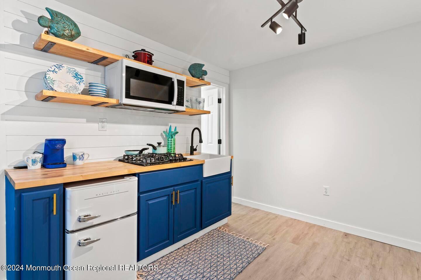 1007 Barnegat Avenue (Weekly,Summer), Seaside Heights, NJ, 08751 image 13