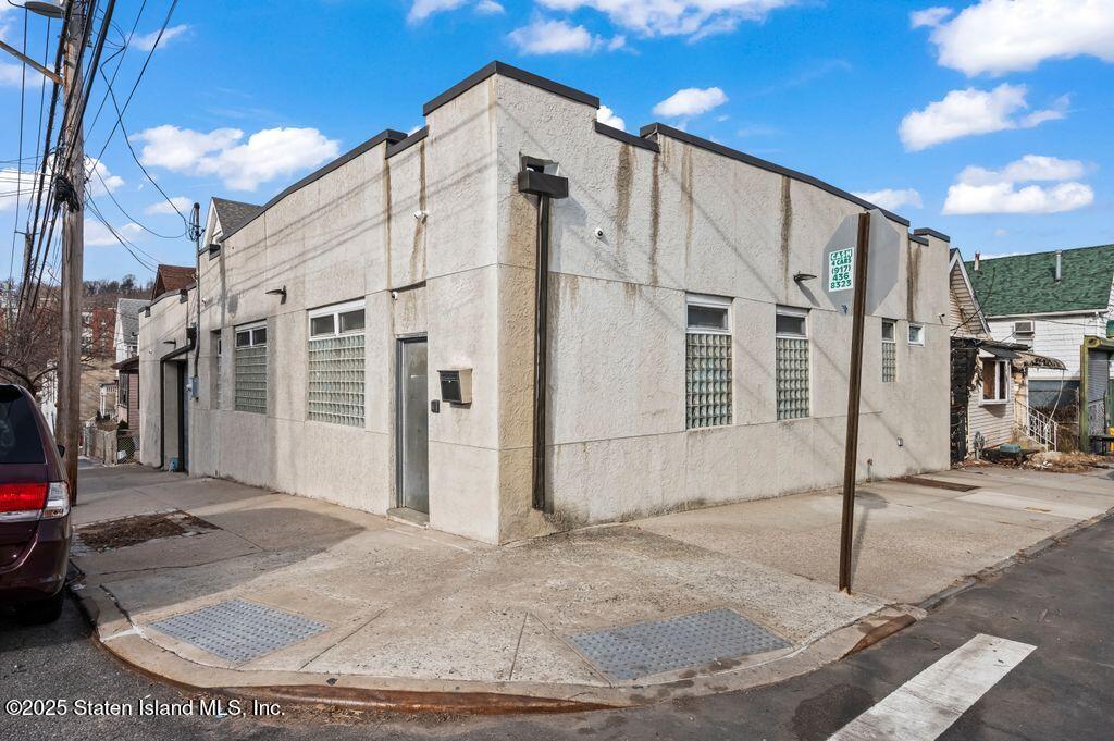 85 Tompkins Street Image 1