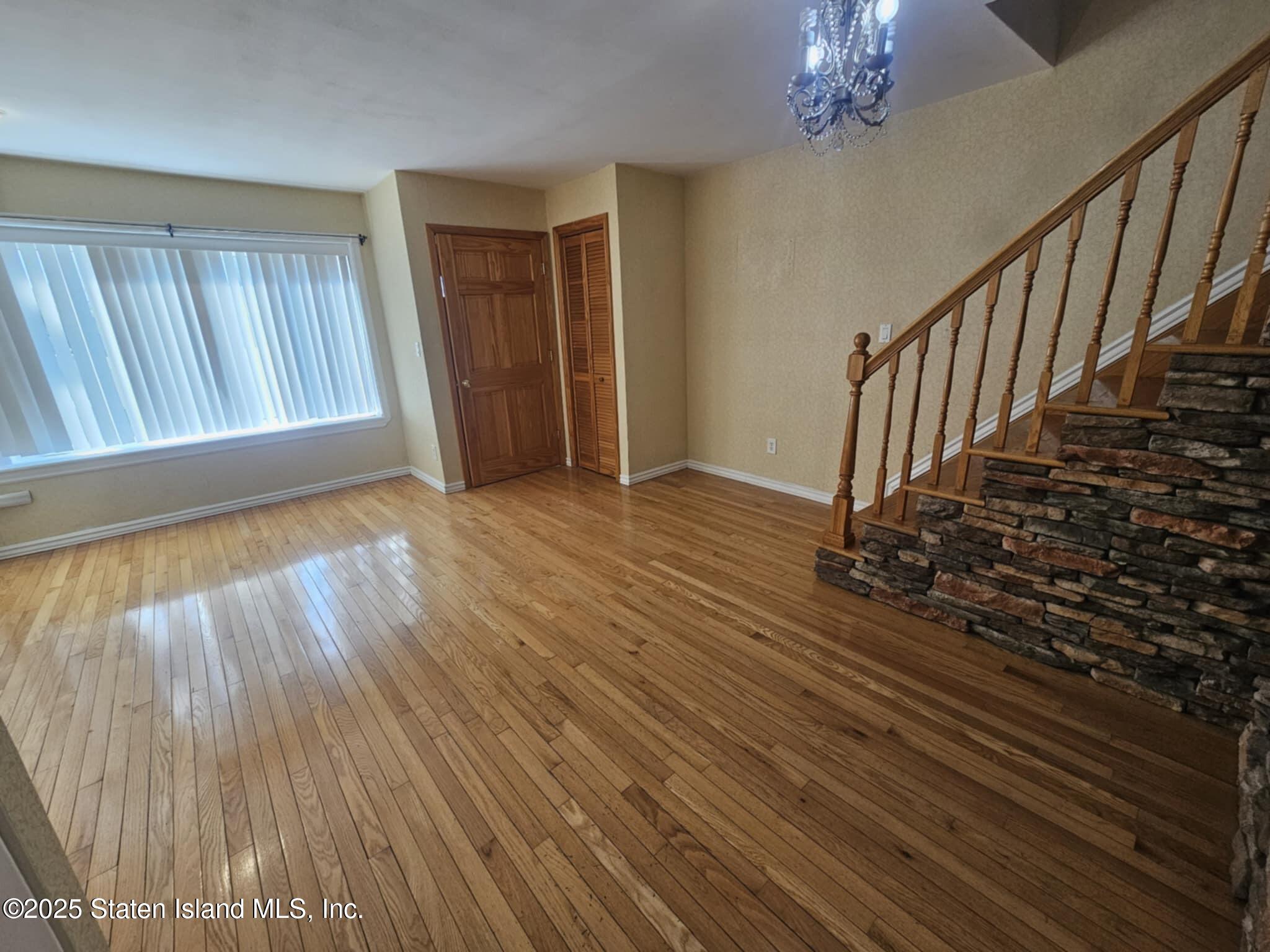 58 Selvin Loop, Staten Island, NY, 10303 image 8