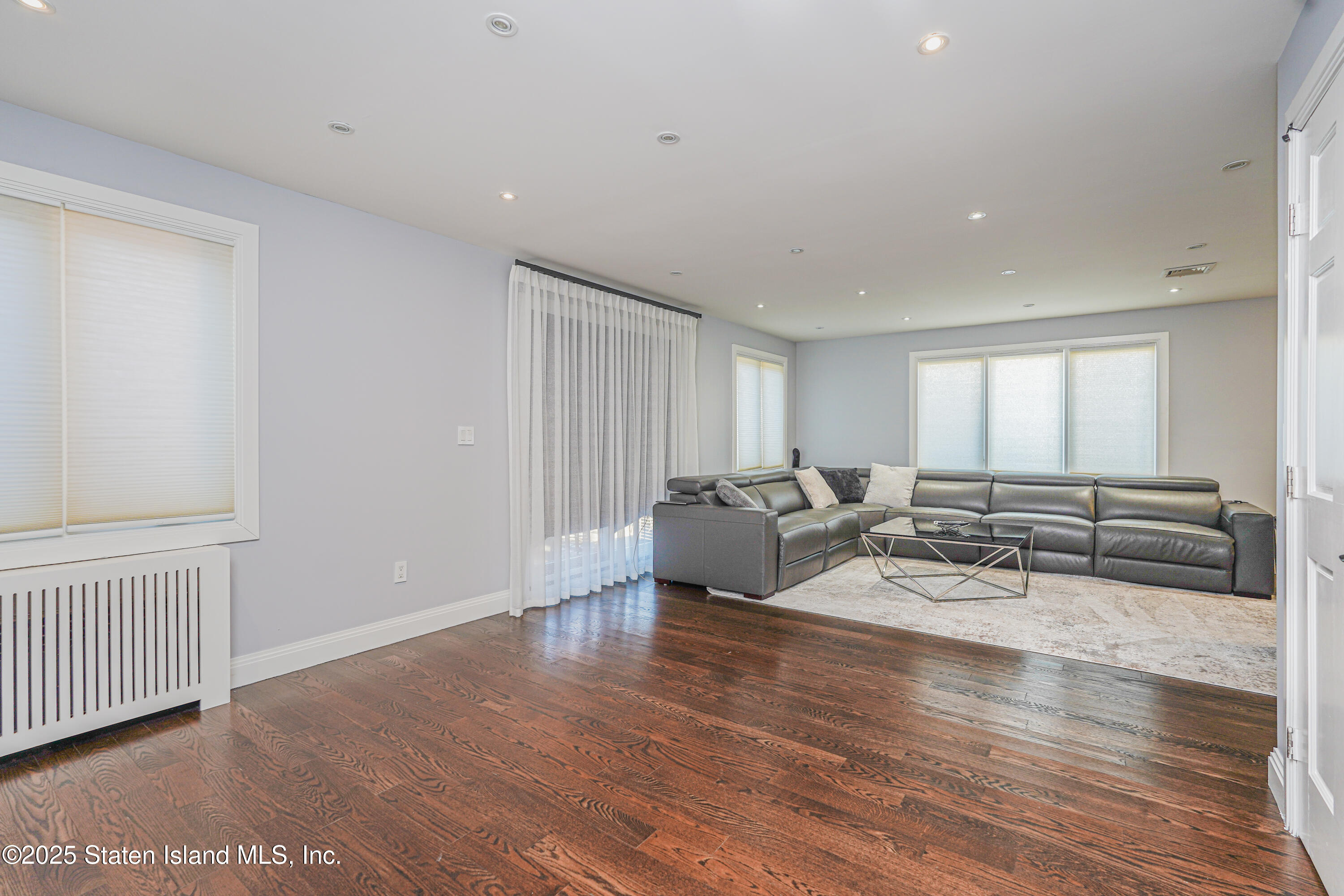 707 Hylan Boulevard, Staten Island, NY, 10305 image 7