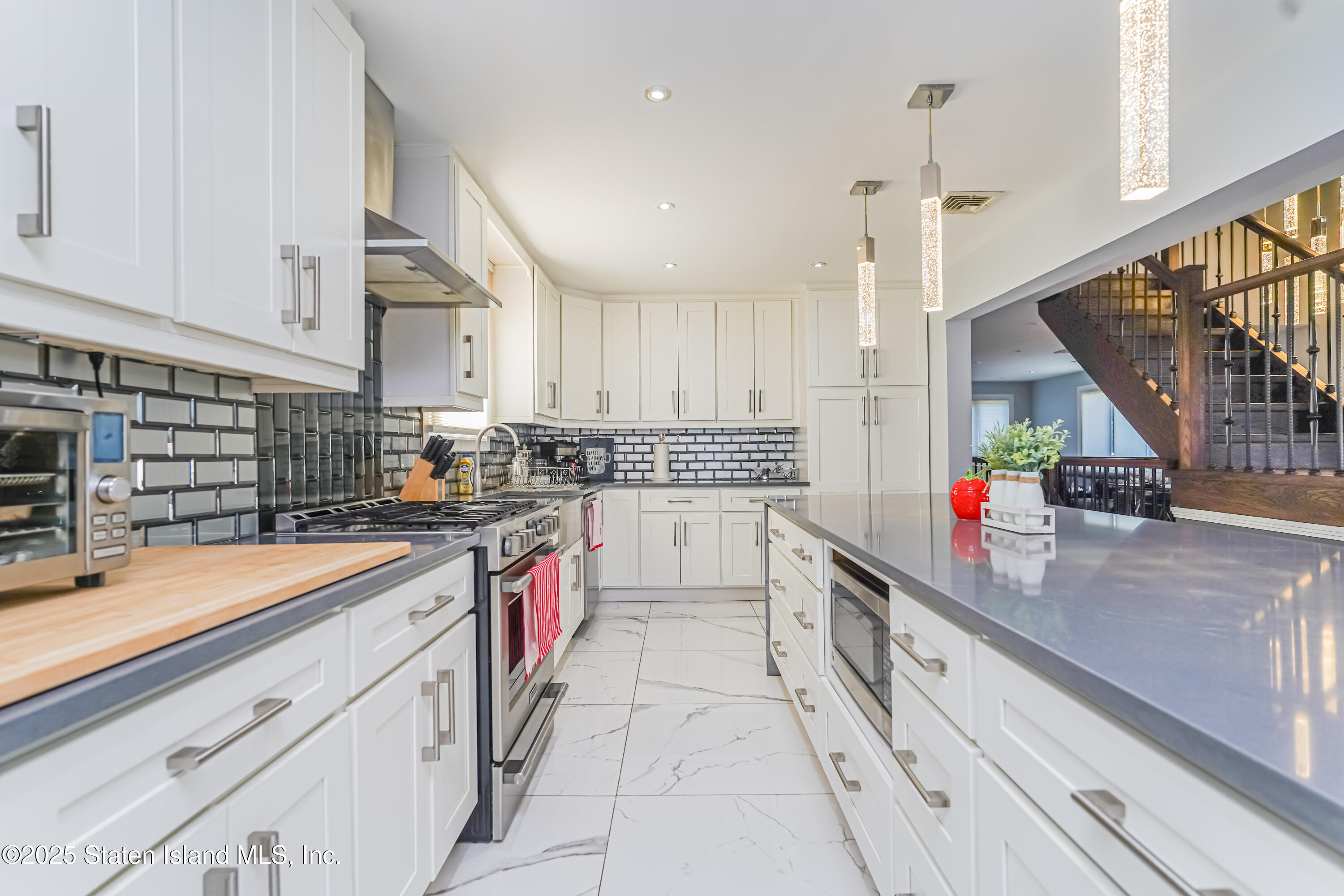 707 Hylan Boulevard, Staten Island, NY, 10305 image 10