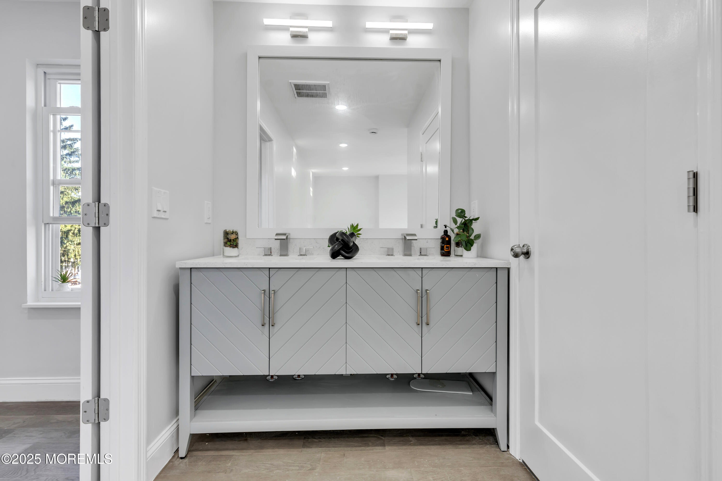 24 Albert Street, Red Bank, NJ, 07701 image 17
