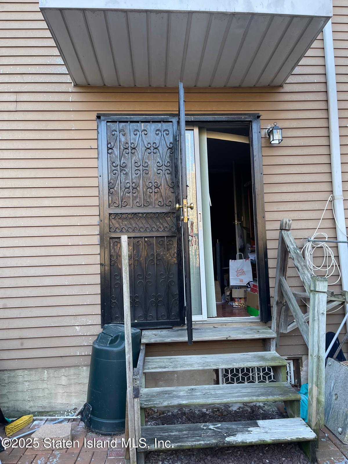 22 Long Pond Lane, Staten Island, NY, 10304 image 18