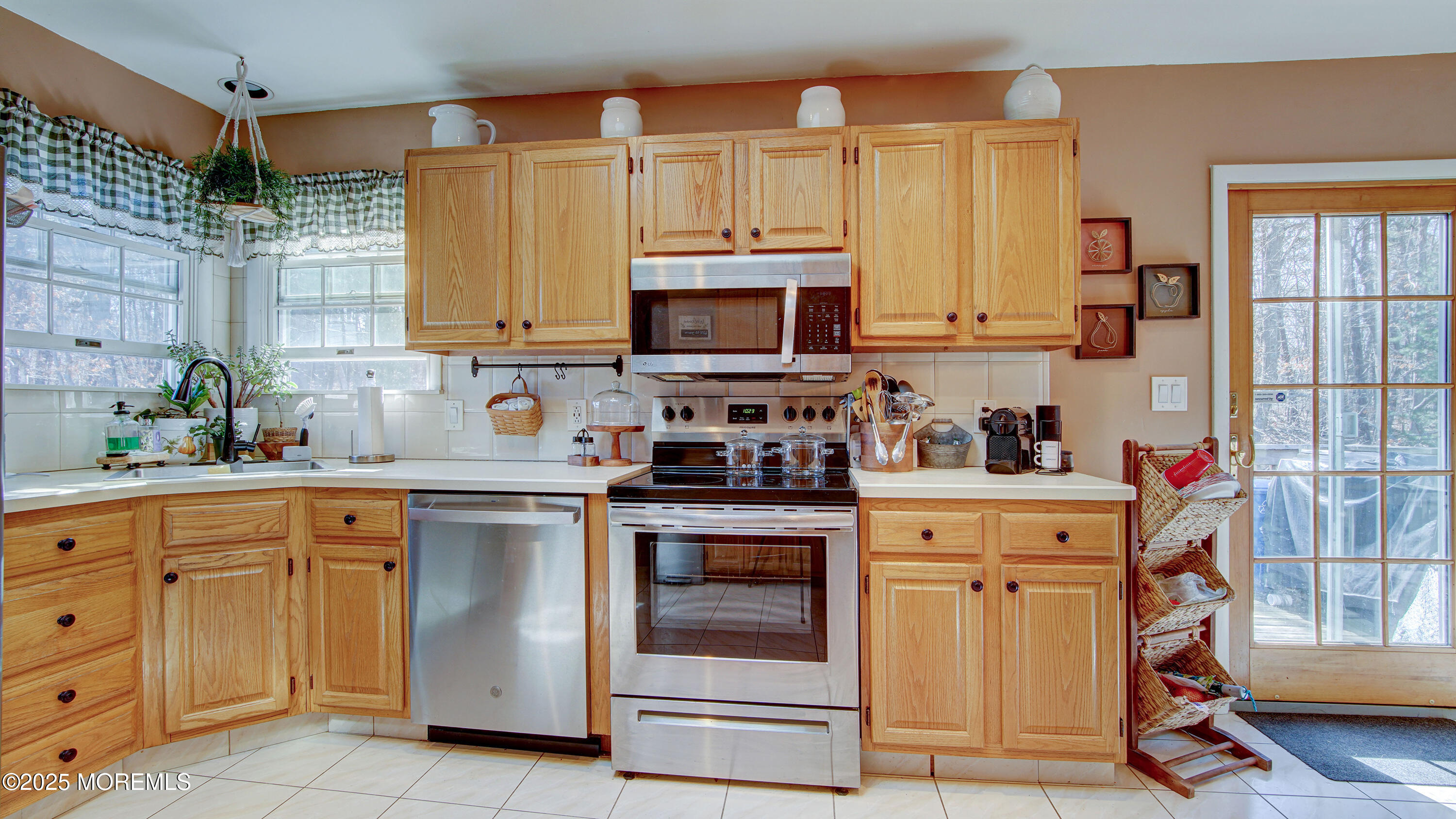 8 Feathertree Court, Howell, NJ, 07731 image 25