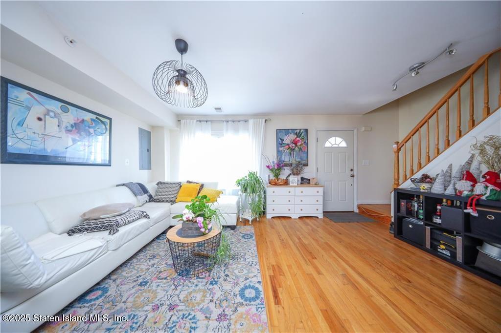 165 Cedar Grove Avenue, Staten Island, NY, 10306 image 9