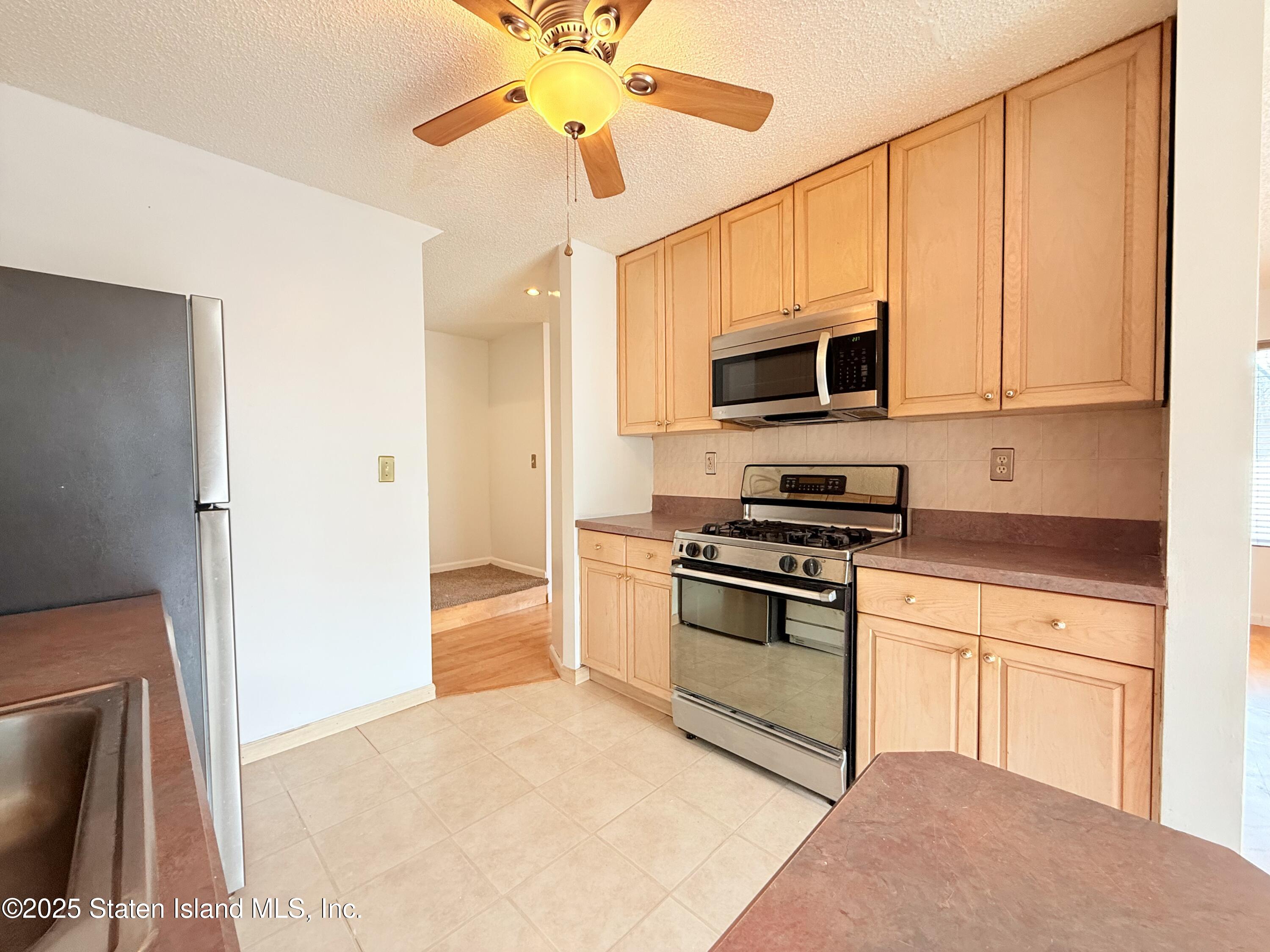 36 Winding Woods Loop, Staten Island, NY, 10307 image 6