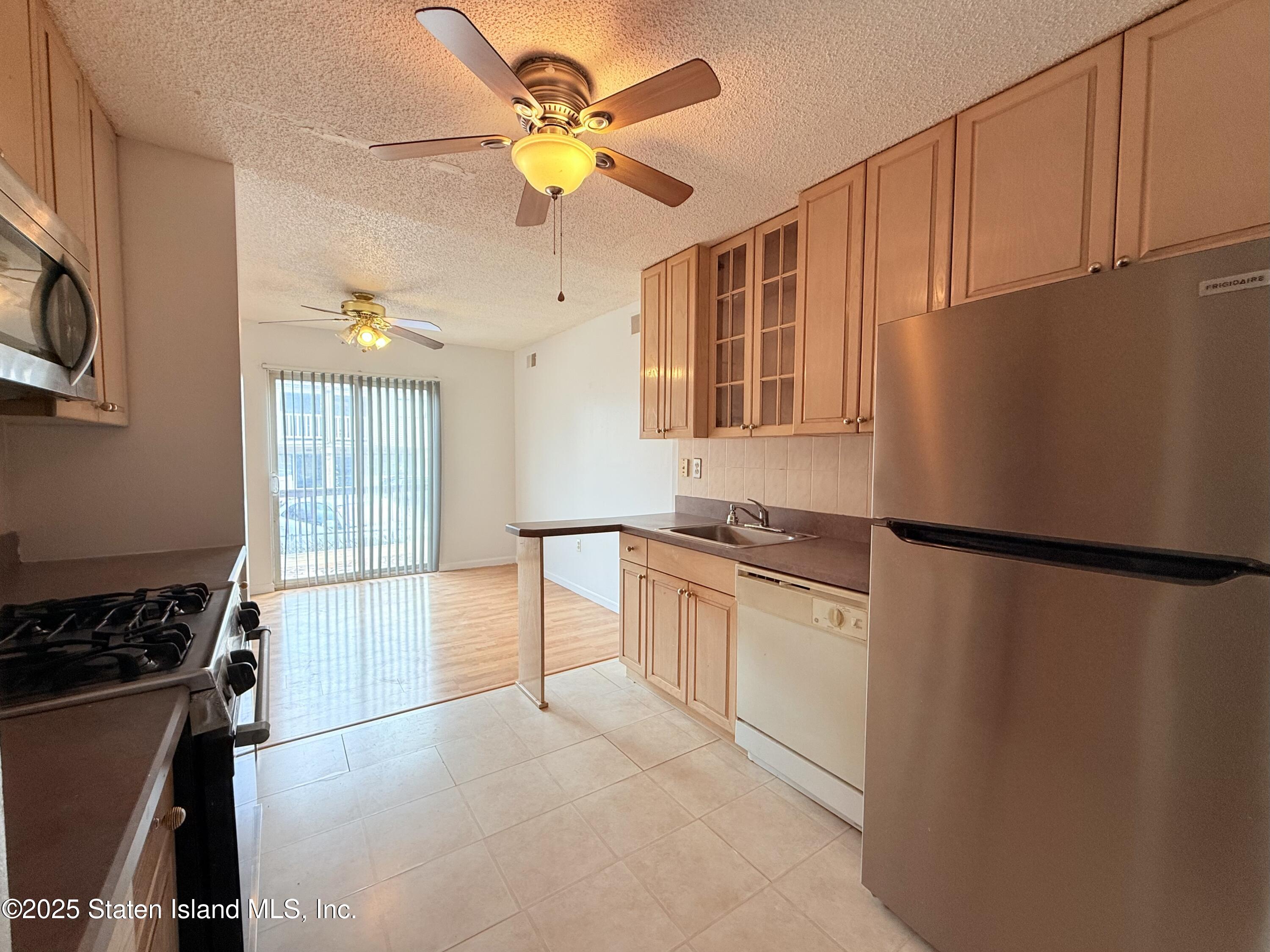 36 Winding Woods Loop, Staten Island, NY, 10307 image 7