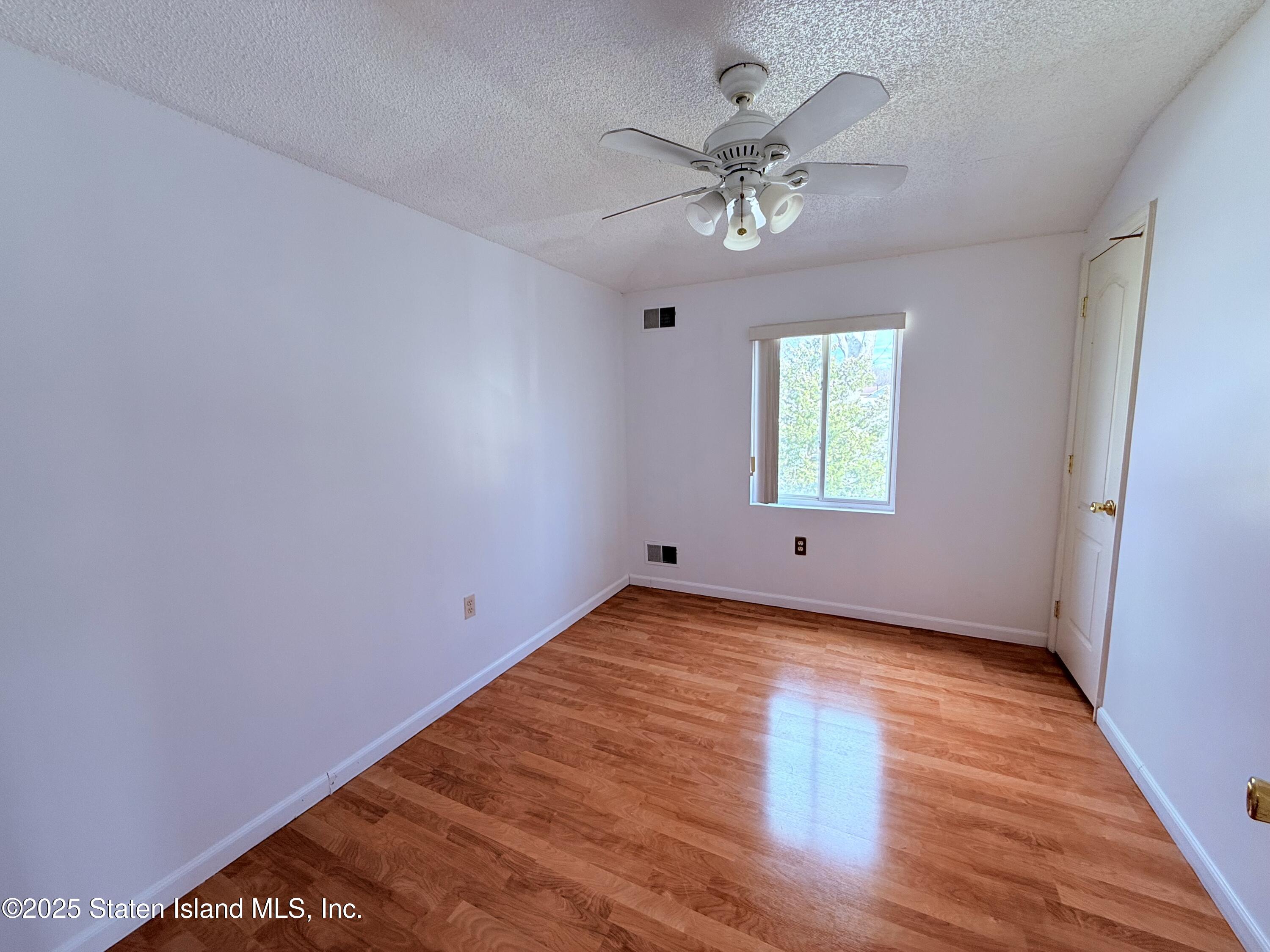 36 Winding Woods Loop, Staten Island, NY, 10307 image 12