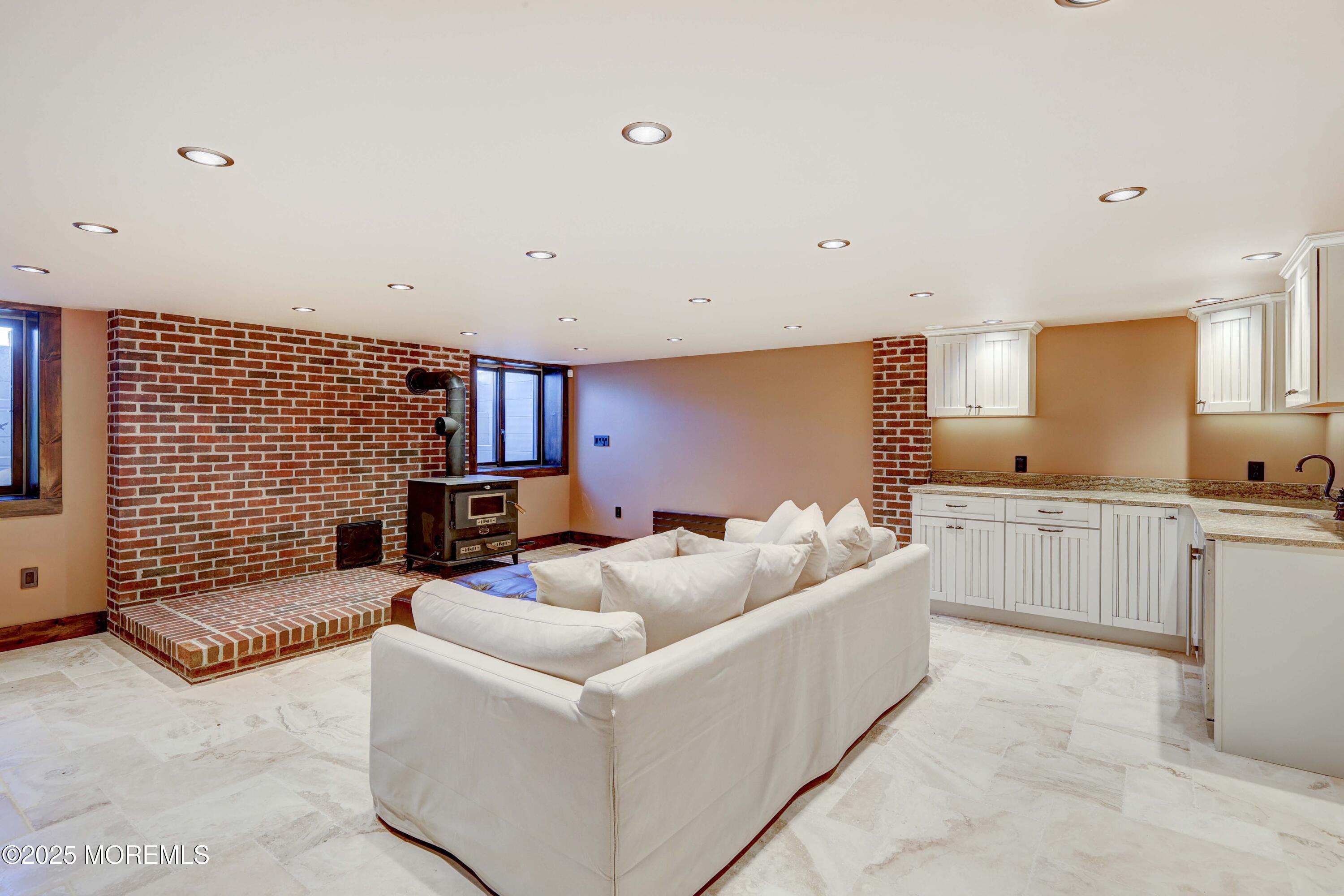 553 Conover Avenue, Red Bank, NJ, 07701 image 36