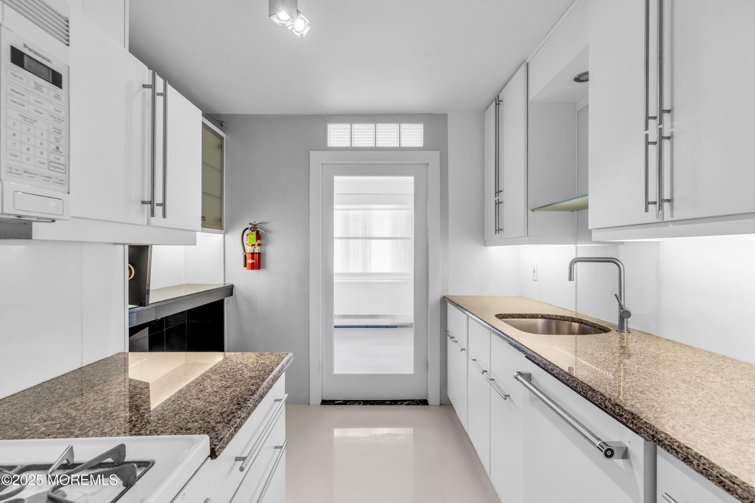28 Riverside Avenue 8J, Red Bank, NJ, 07701 image 6